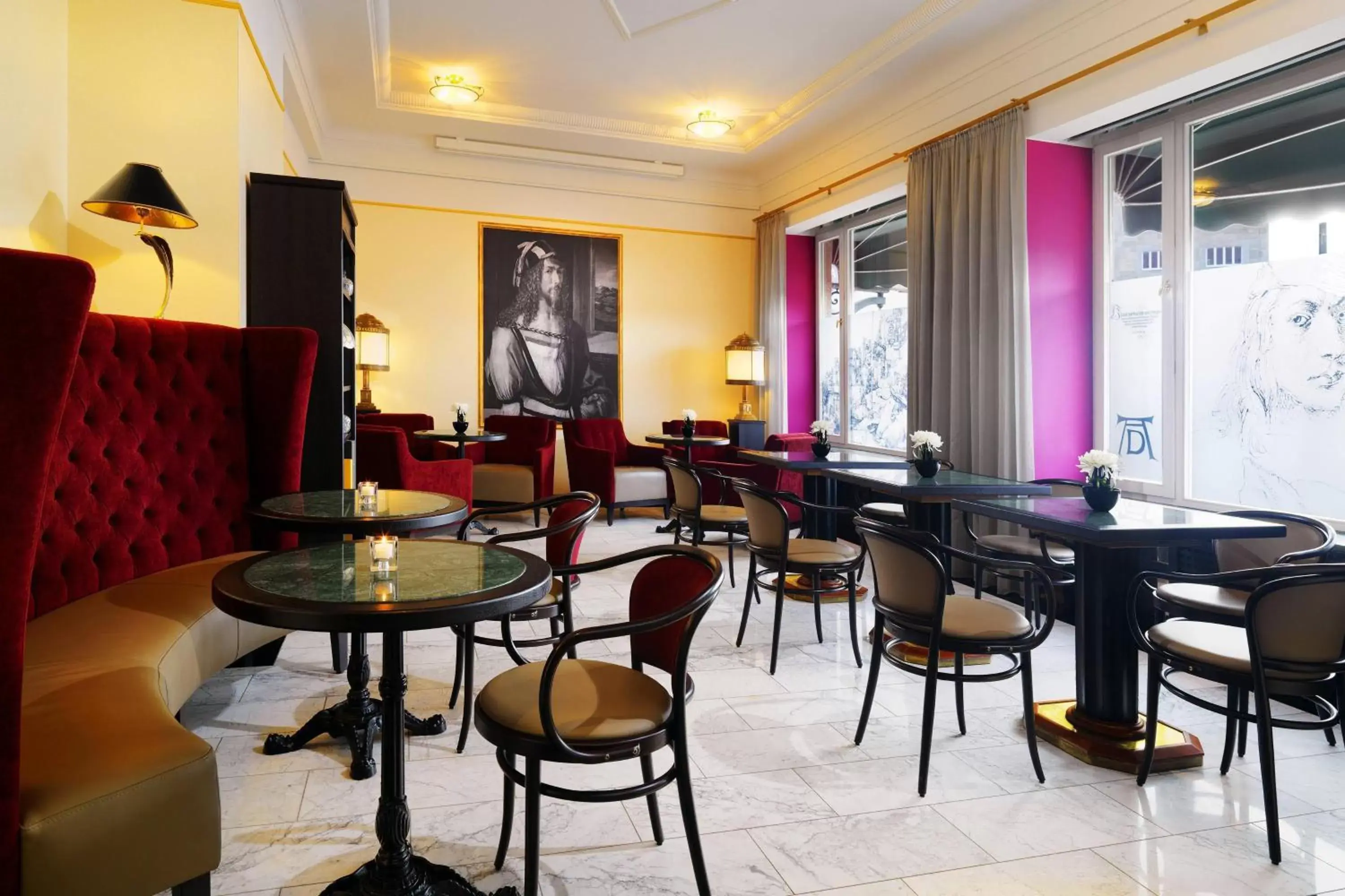 Lounge or bar, Restaurant/Places to Eat in Le Méridien Grand Hotel Nürnberg