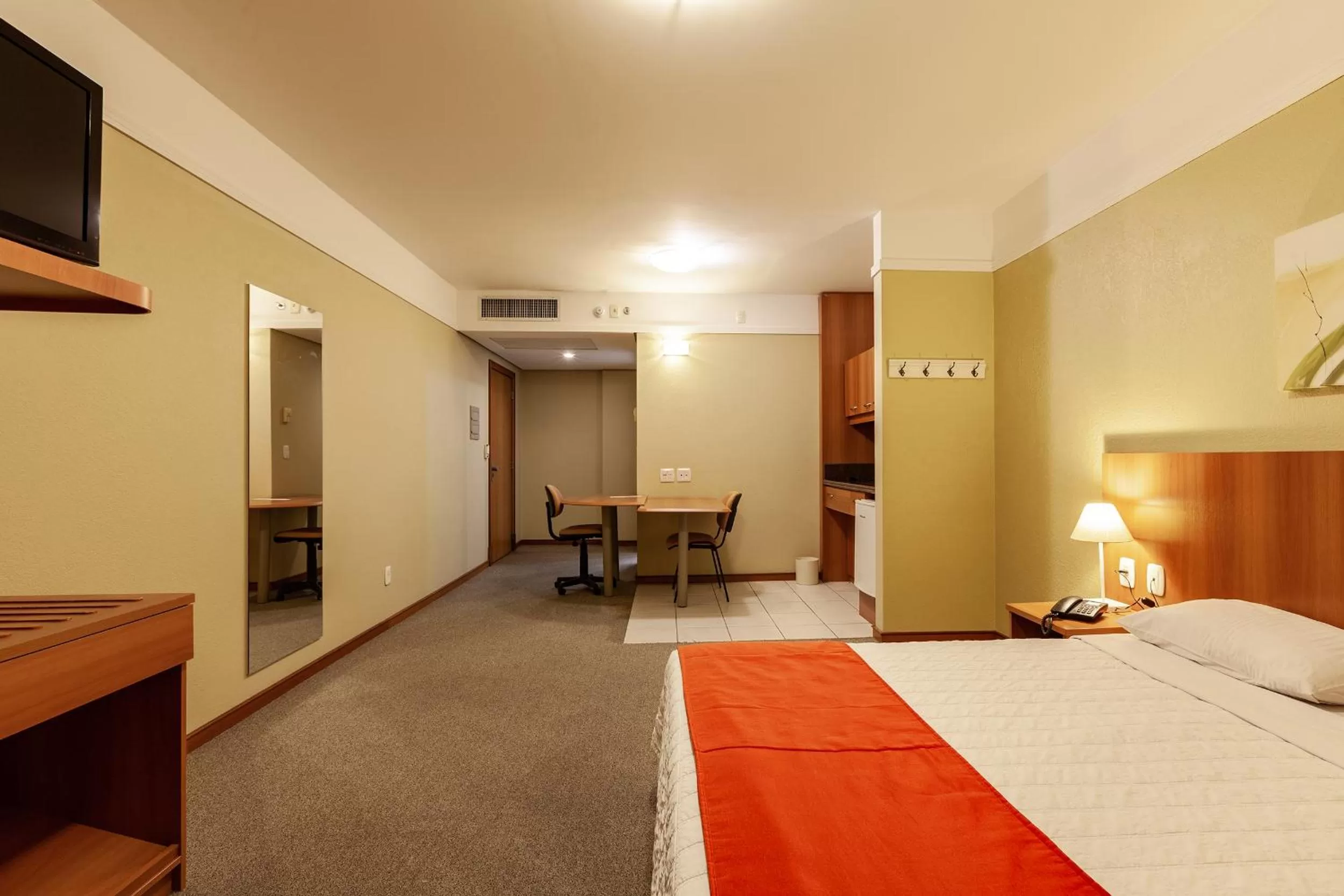 Bed in Tri Hotel Executive Caxias