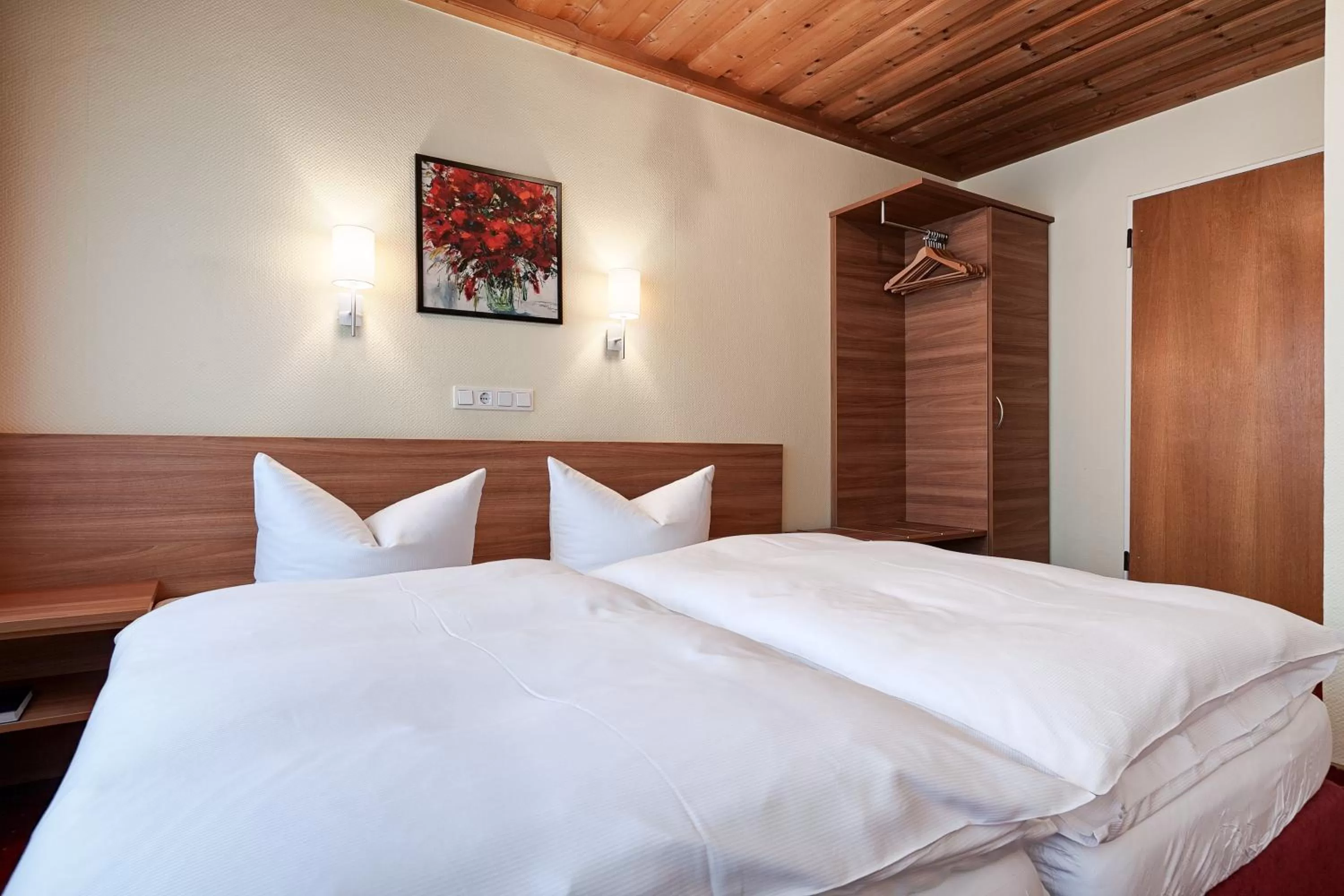 Bed in Nürnberger Trichter Family-Business Hotel Garni