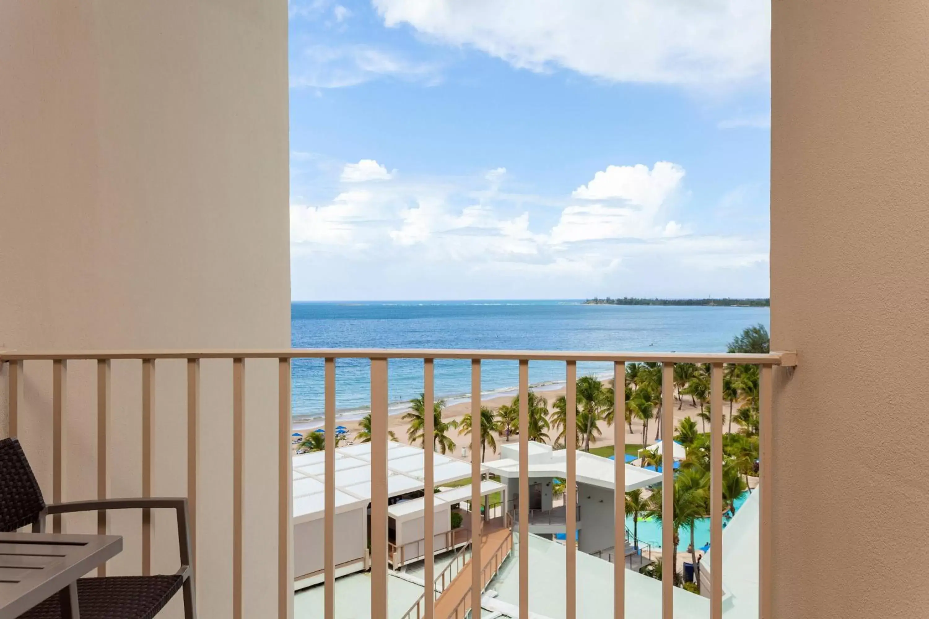 Swimming pool, Sea View in Courtyard by Marriott Isla Verde Beach Resort