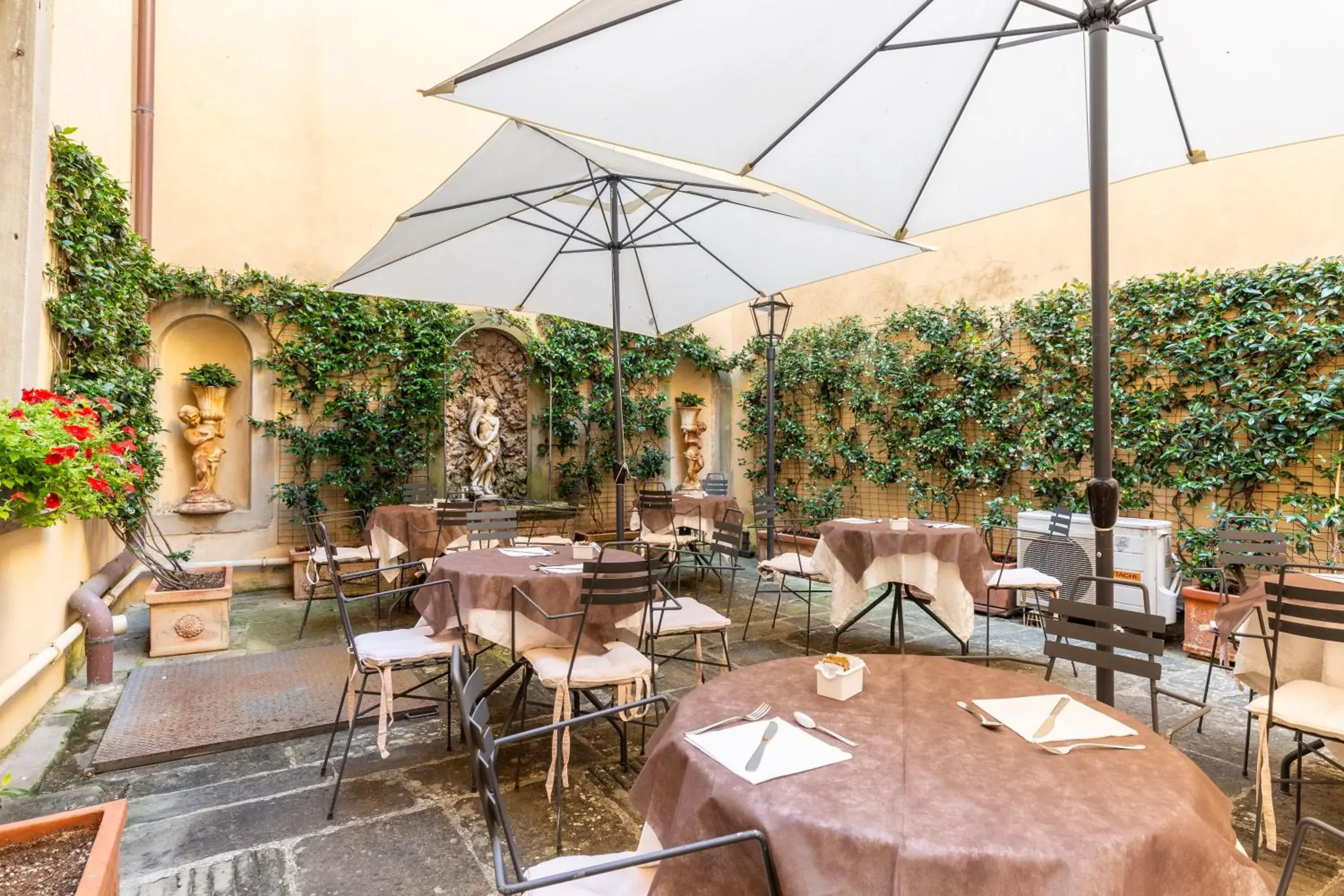 Balcony/Terrace, Restaurant/Places to Eat in Hotel San Michele