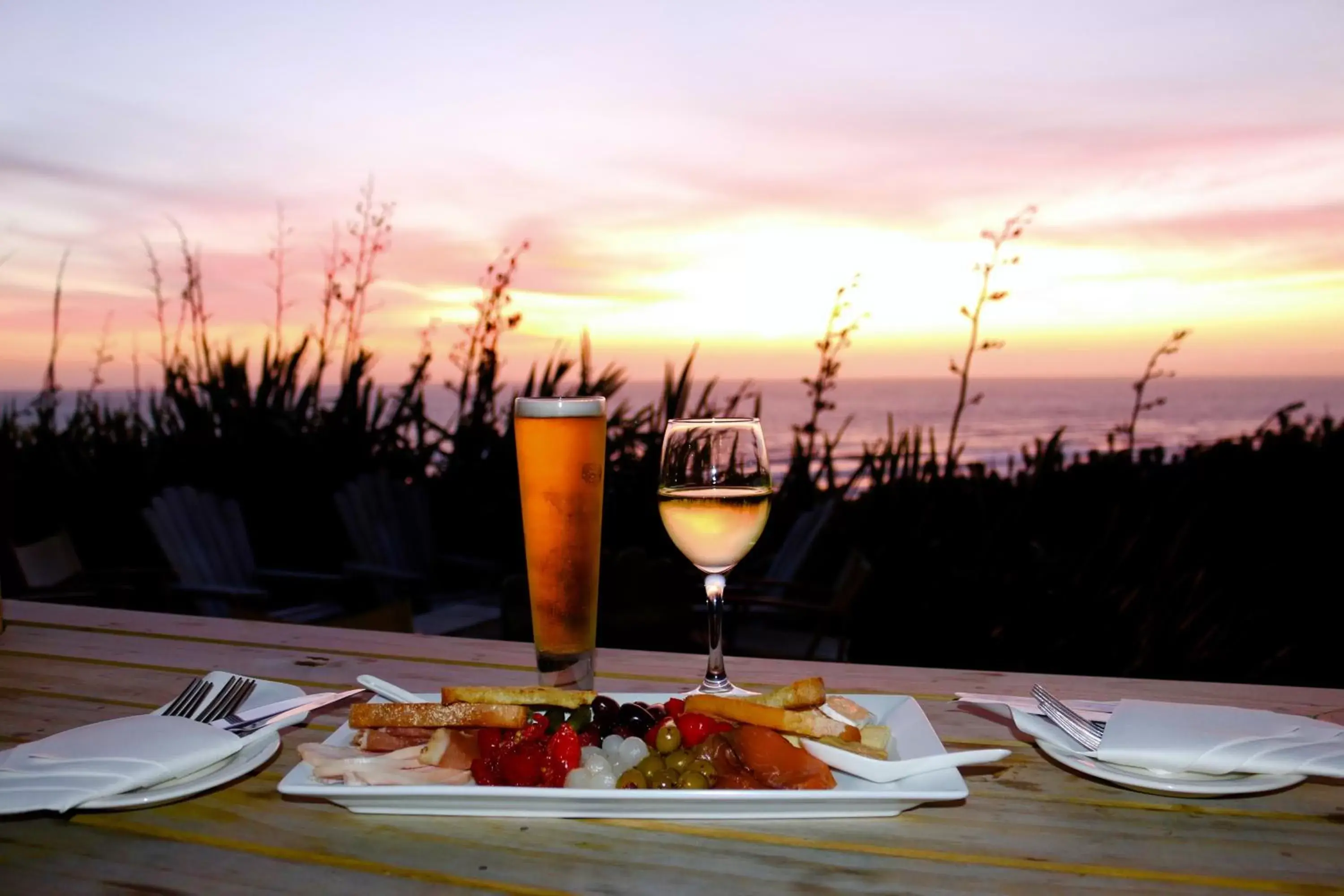 Dinner in Castaways Resort