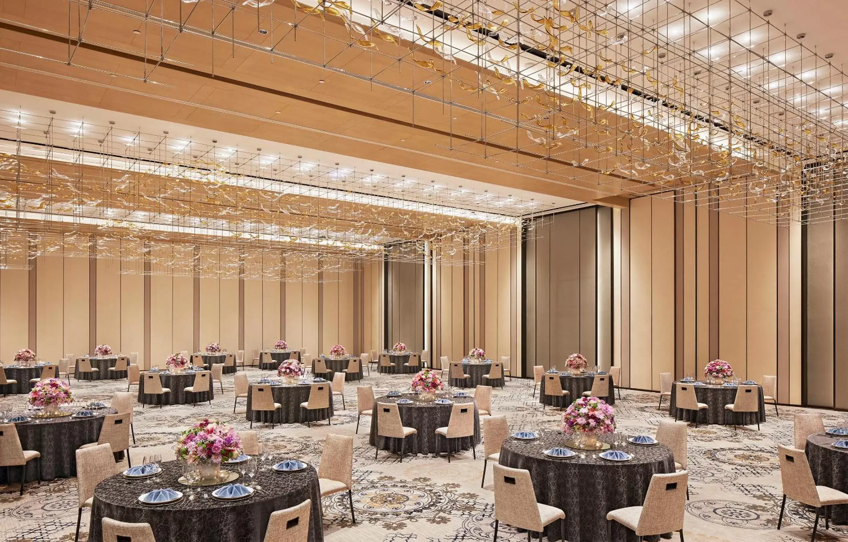 Banquet/Function facilities, Restaurant/Places to Eat in Taj Wellington Mews Chennai