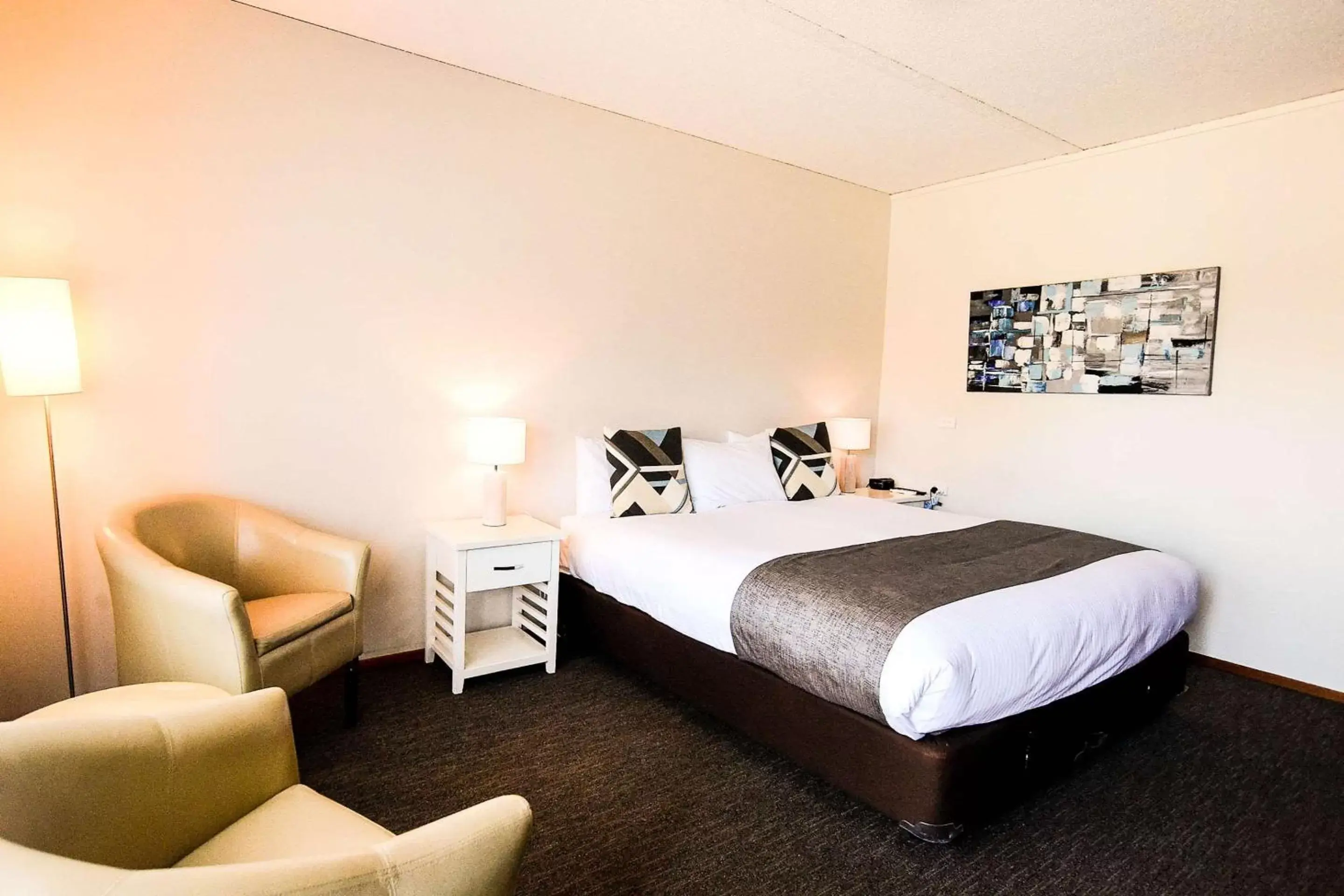 Photo of the whole room, Bed in Comfort Inn Benalla