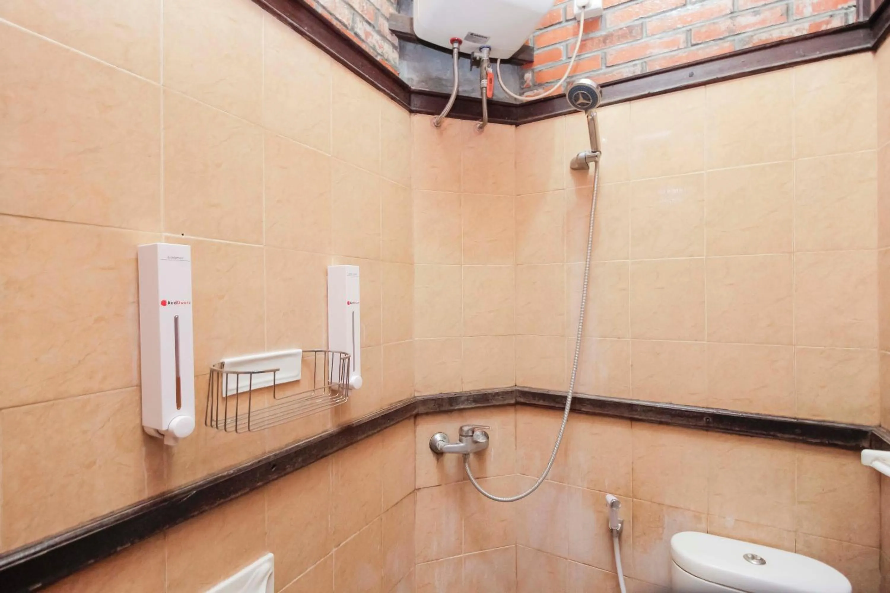 Bathroom in RedDoorz @ Cilandak Timur