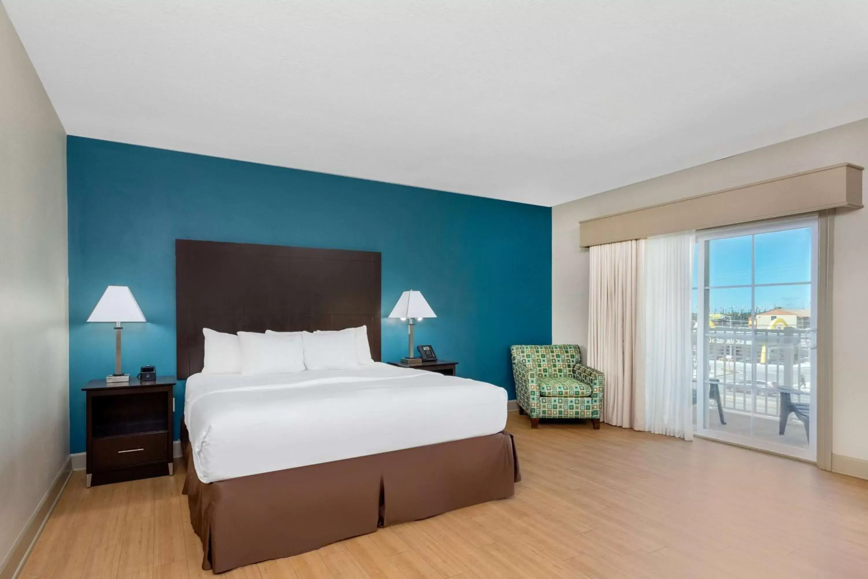 Bedroom, Bed in La Quinta by Wyndham Ocean City