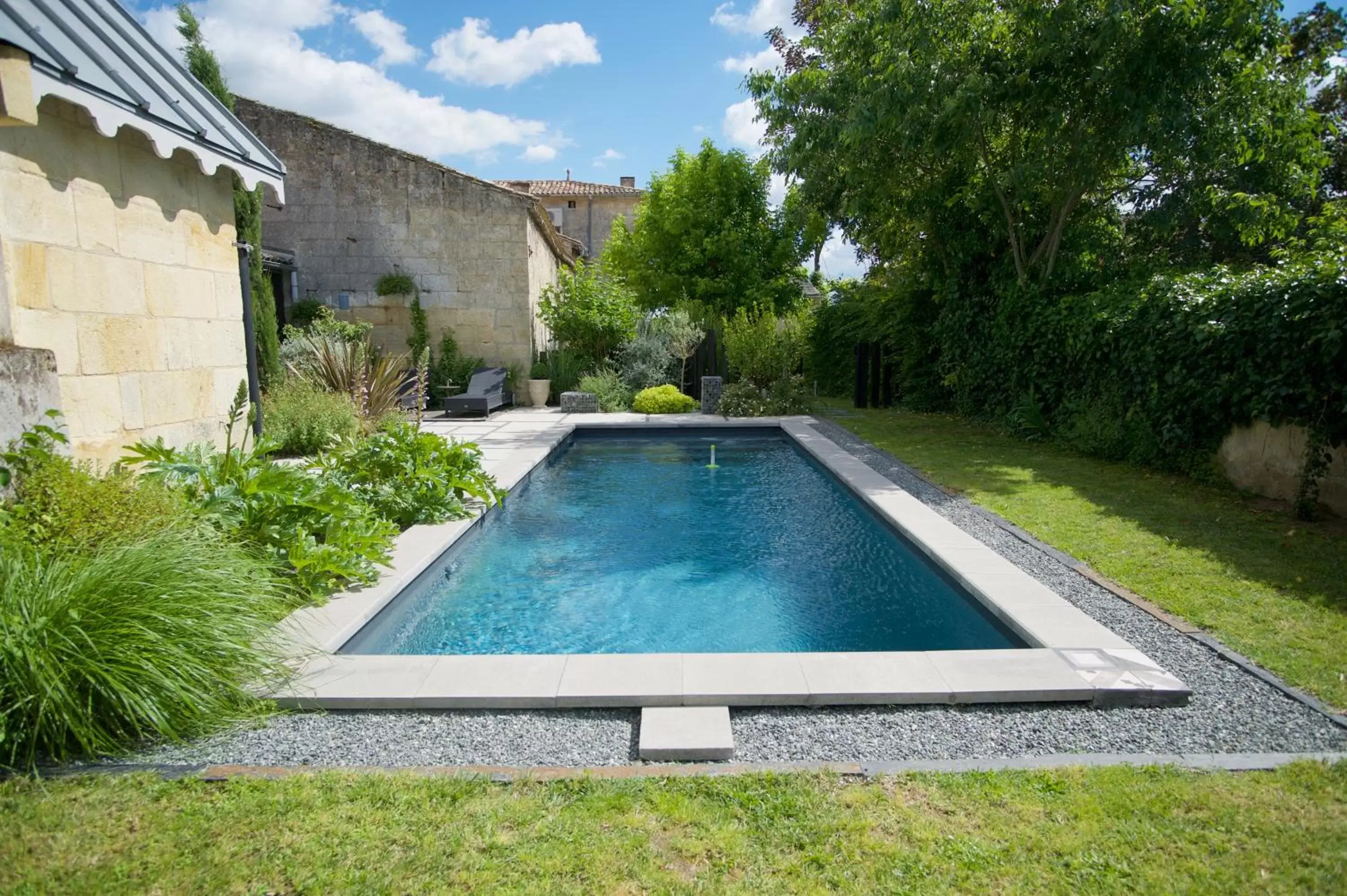 Garden, Swimming Pool in Clos 1906