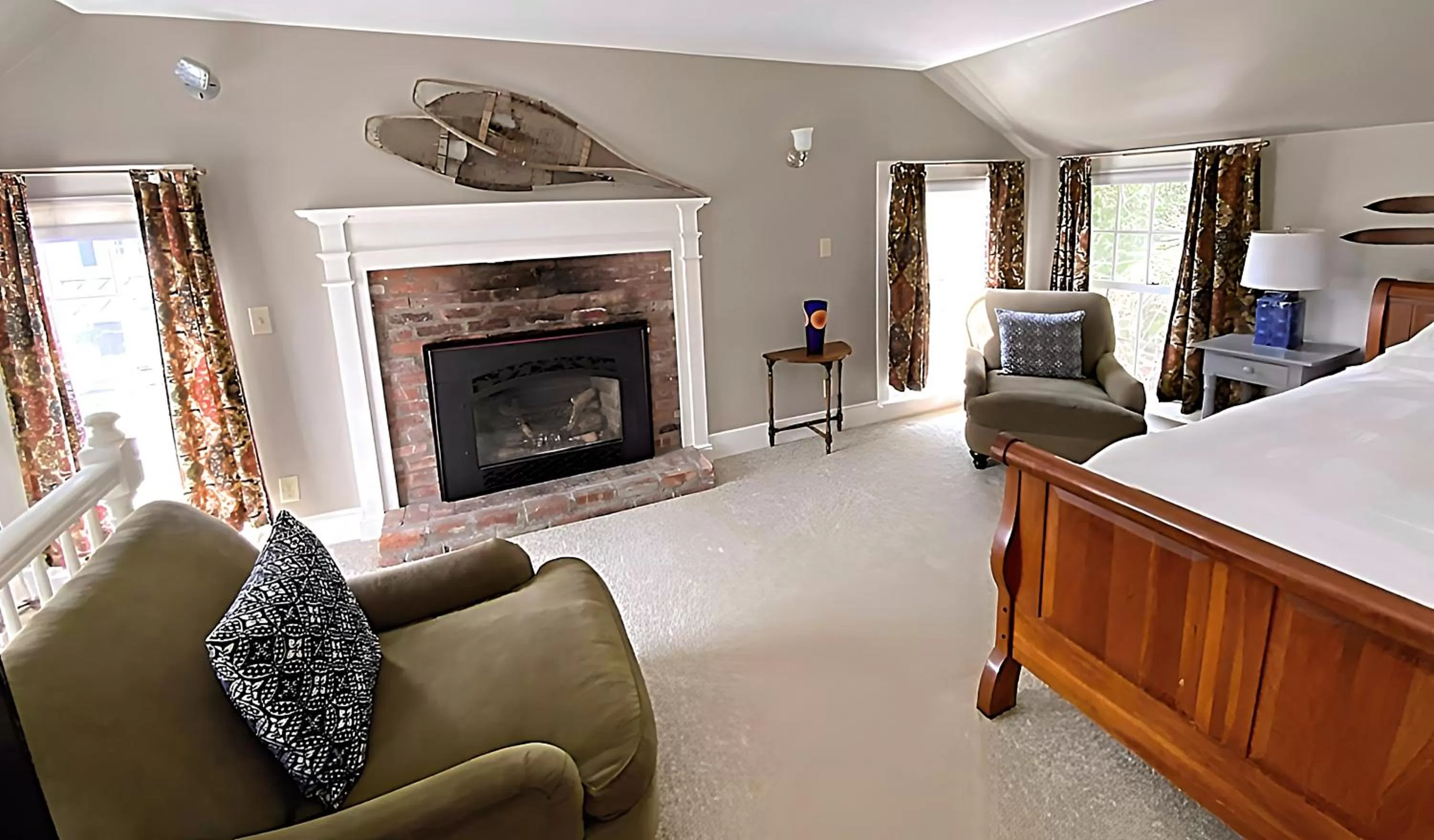 Seating Area in Four Columns Inn