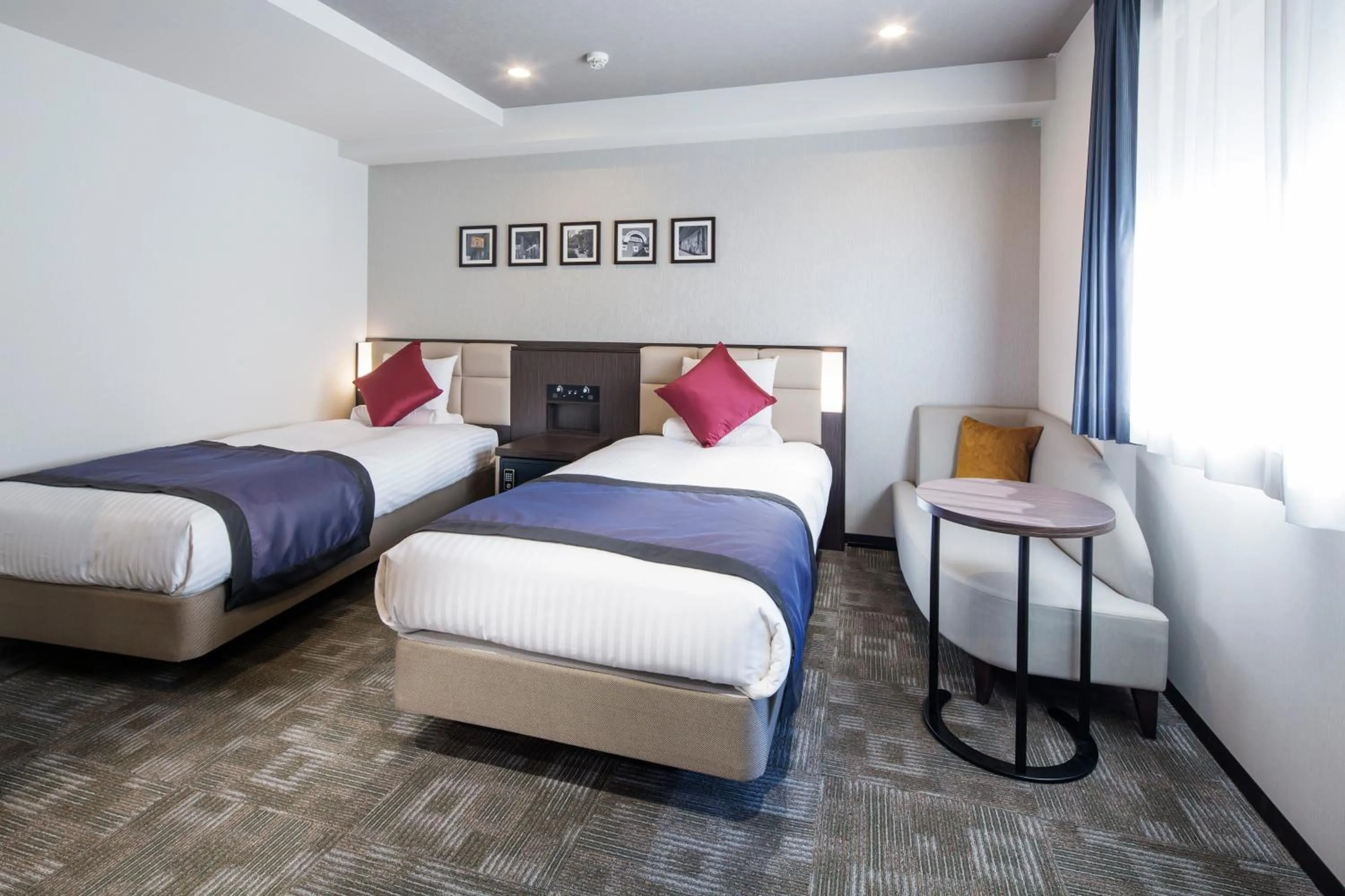 Spring, Bed in HOTEL MYSTAYS Kanda