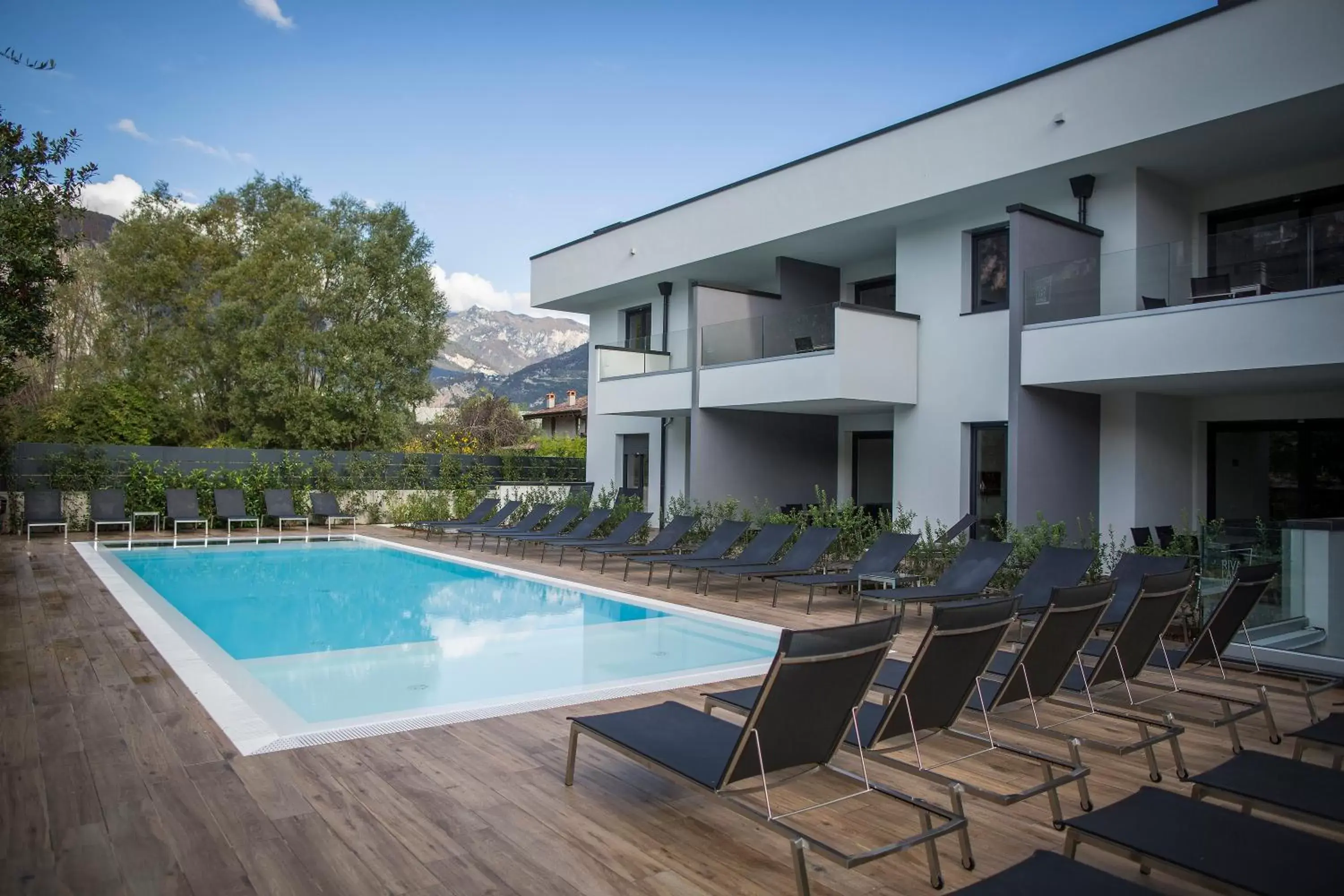 Pool view, Swimming Pool in Riva Lake Lodge