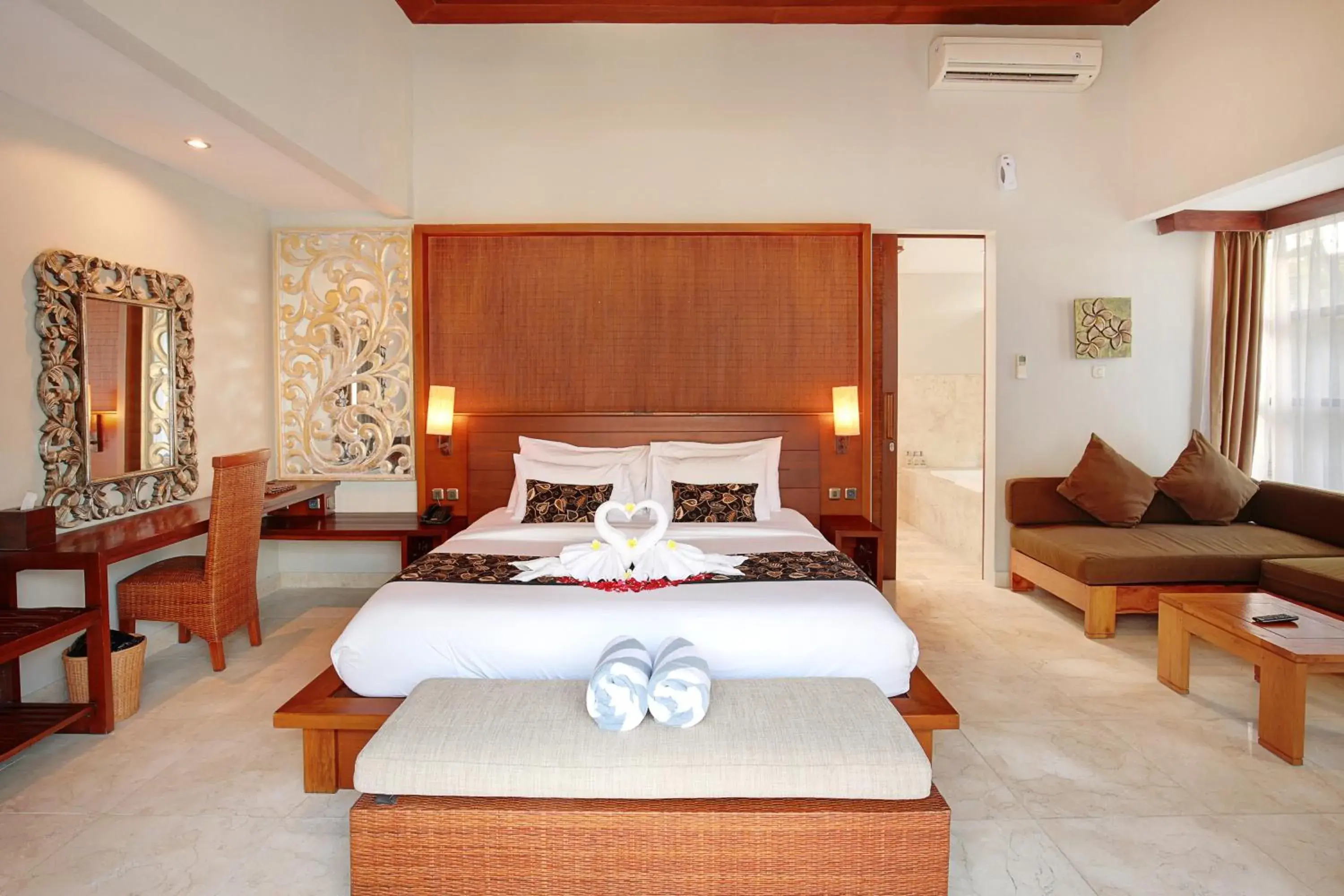 Bed in Lumbini Luxury Villas and Spa