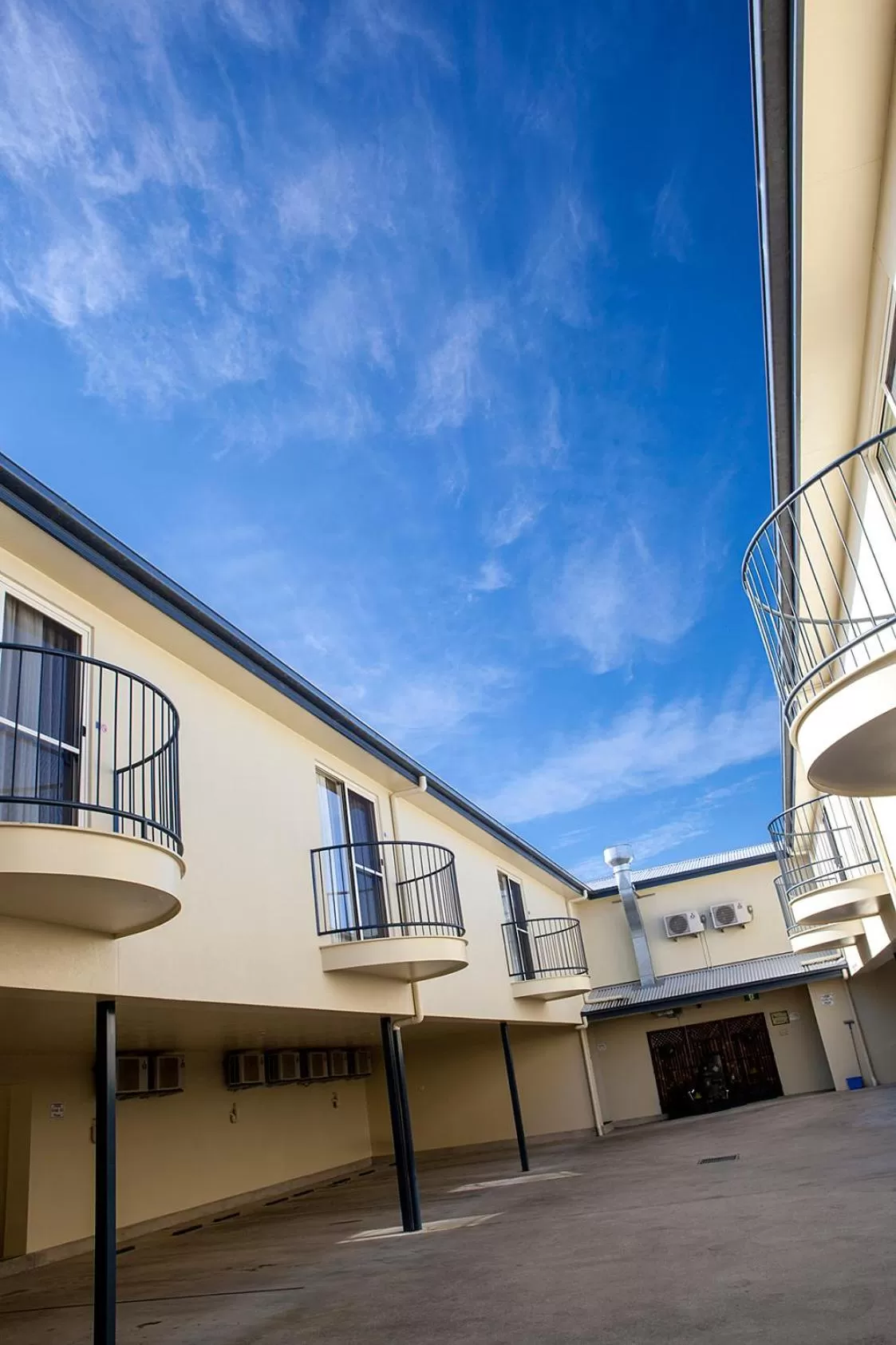 Property building in Mandarin Motel