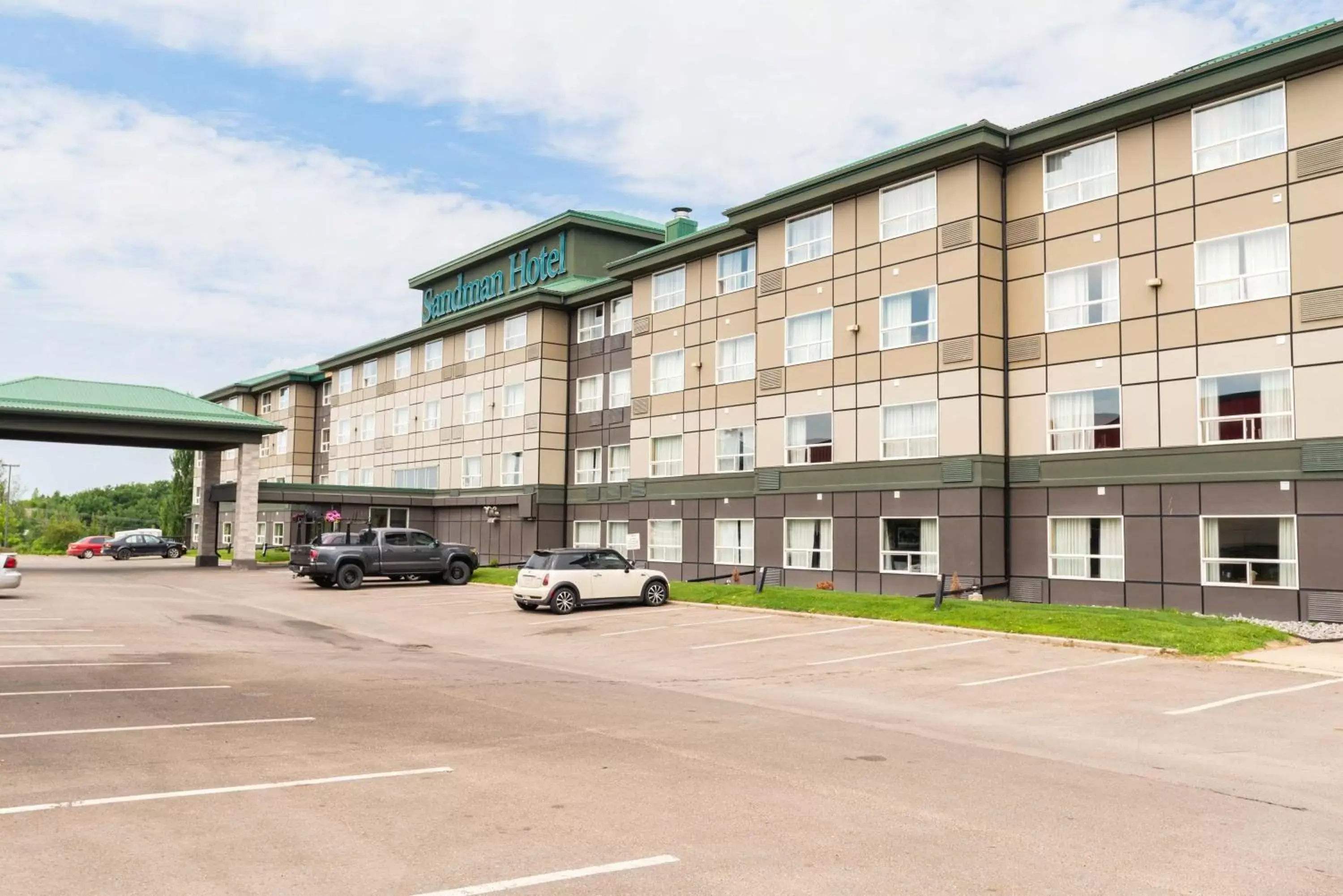 Property building in Sandman Hotel Red Deer Property building in Sandman Hotel Red Deer