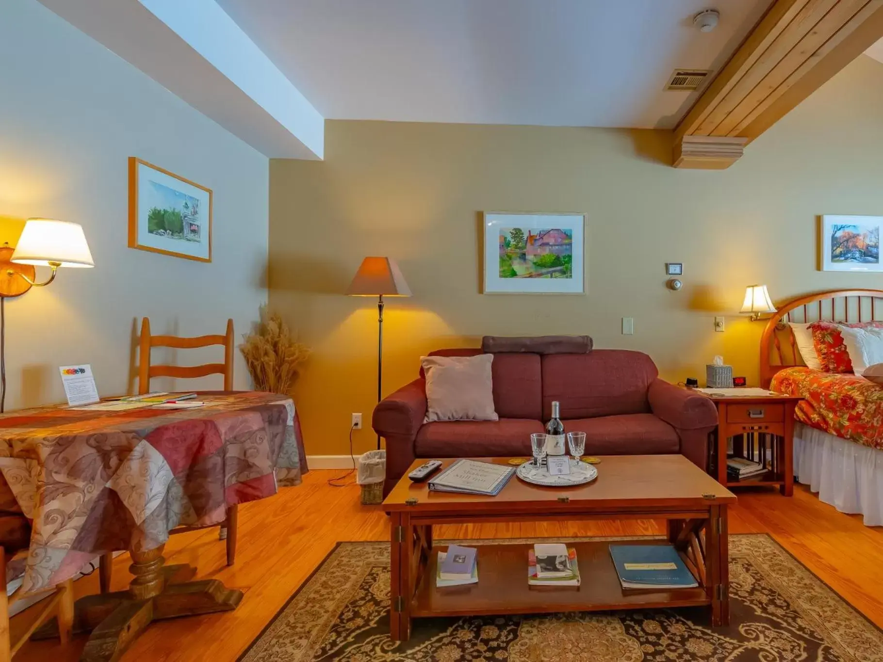 Bedroom in Shaker Mill Inn Bedroom in Shaker Mill Inn