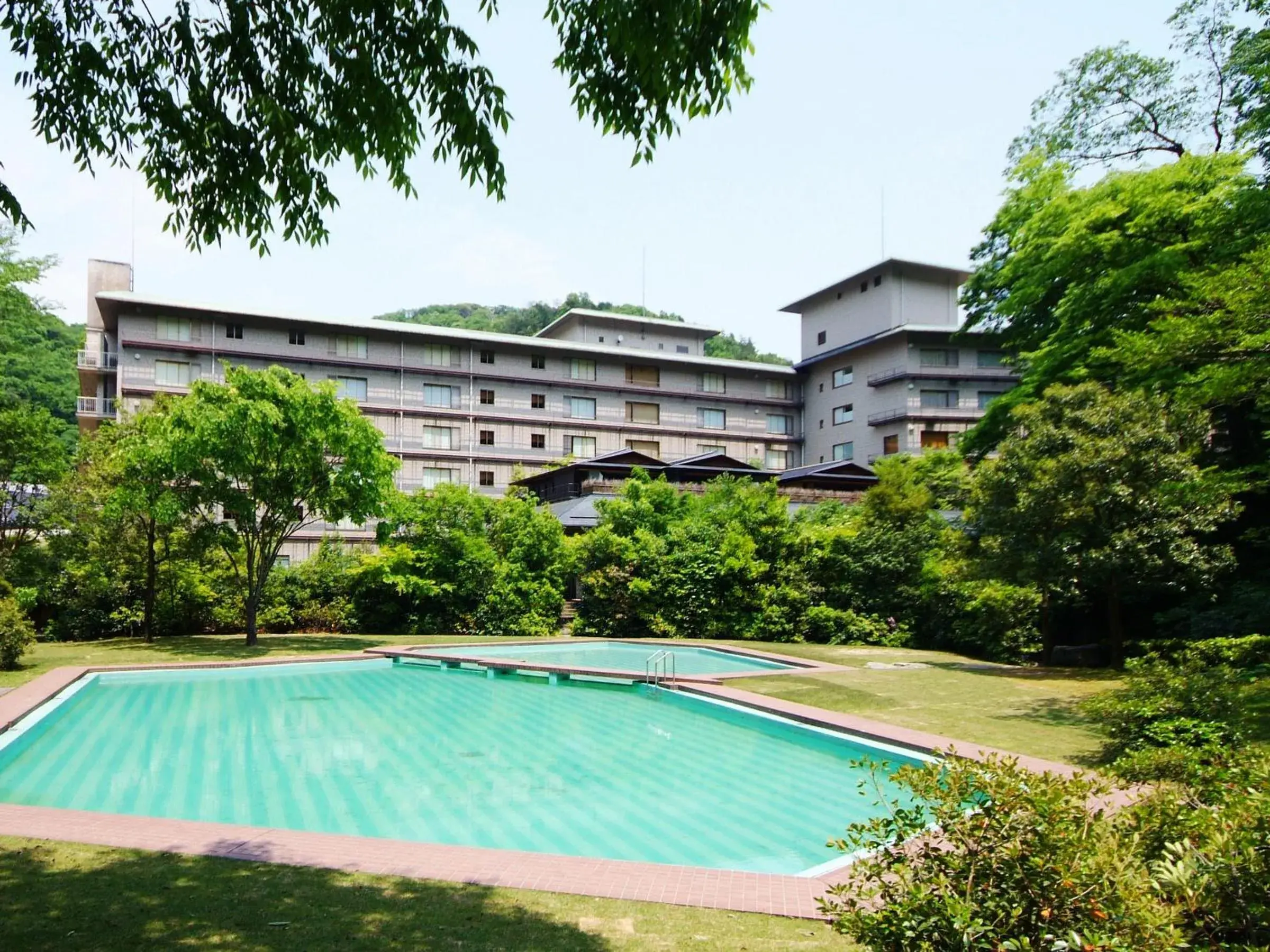 Summer, Swimming Pool in Kinosaki Onsen Nishimuraya Hotel Shogetsutei