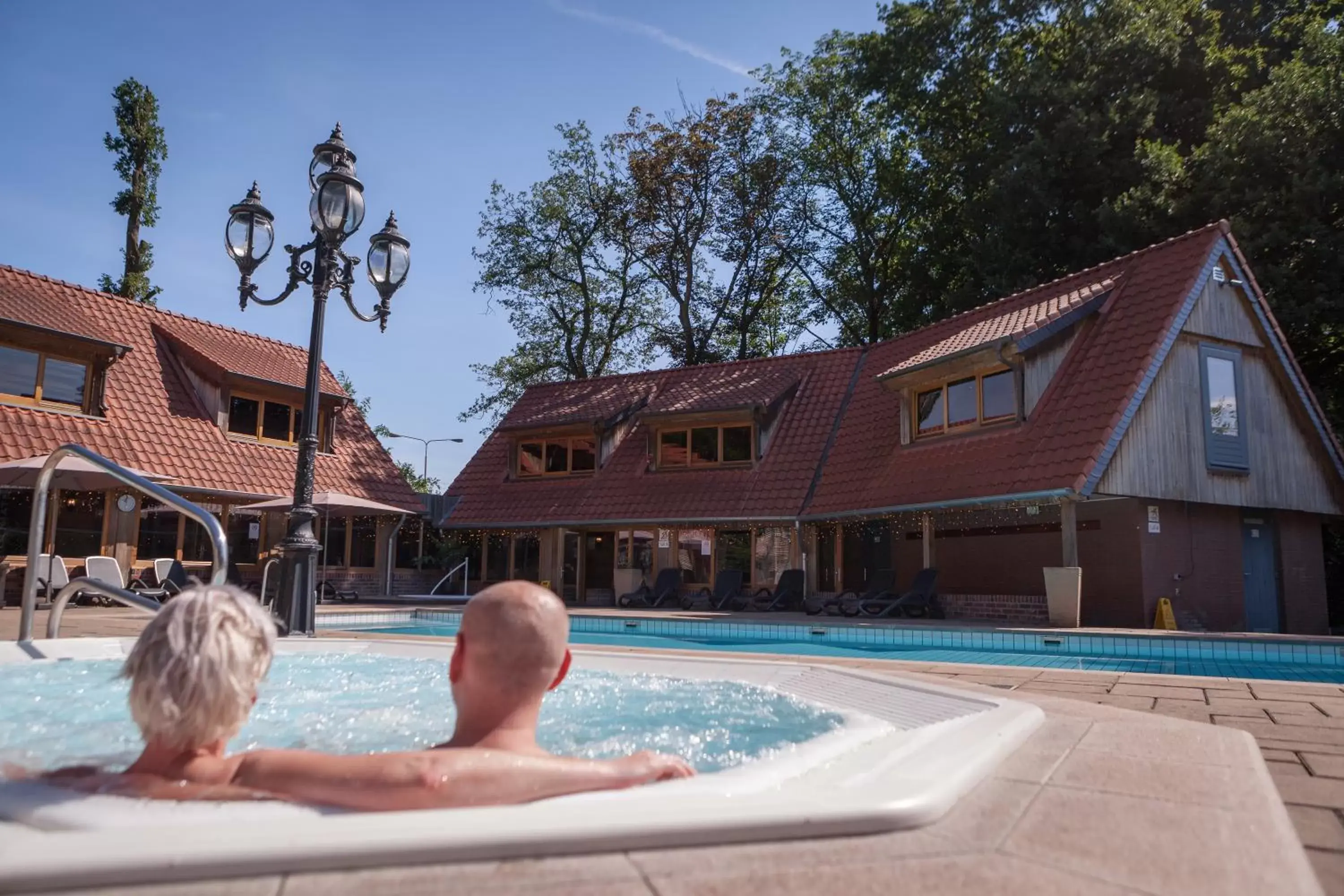 Hot Tub, Swimming Pool in Huize Hölterhof Wellness Hotel Restaurant