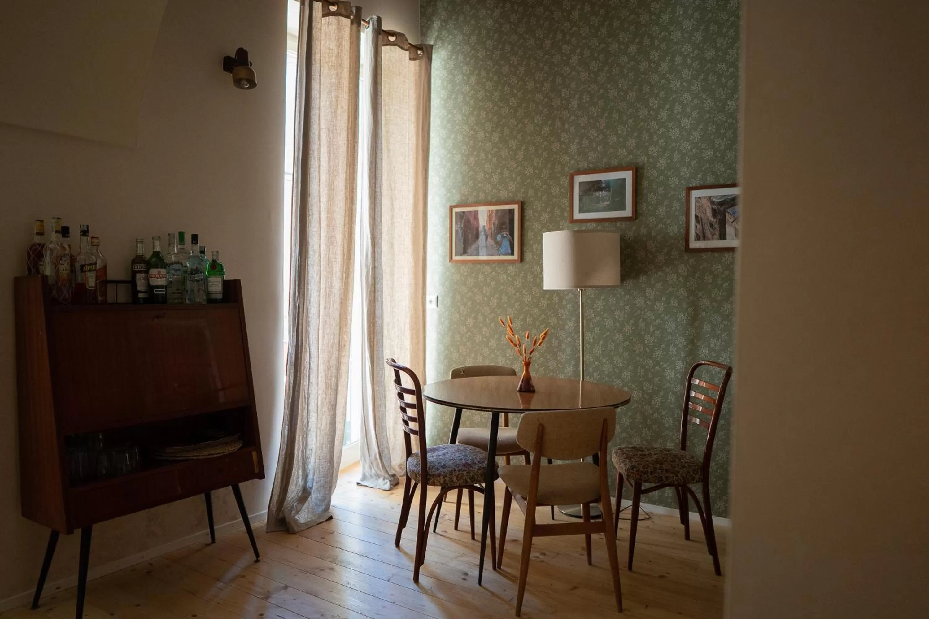 Dining Area in Casa Vayu - Rooms & Garden