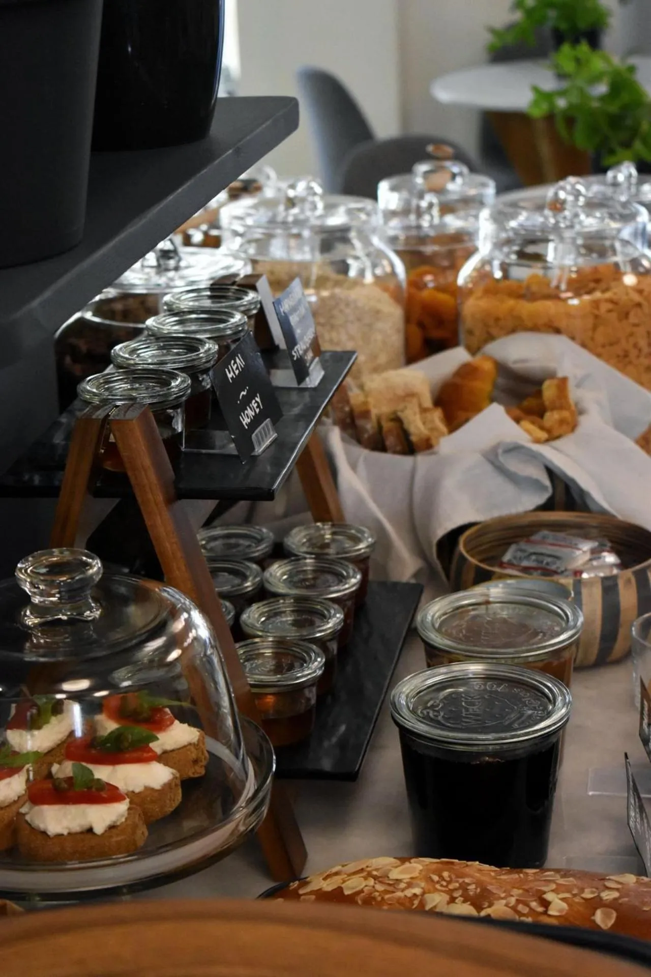 Food and drinks in Be My Guest Athens