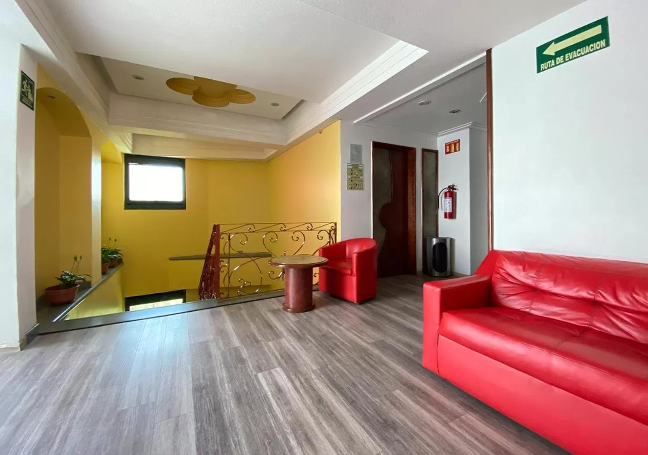 Lobby or reception in Hotel Estrella de Oriente