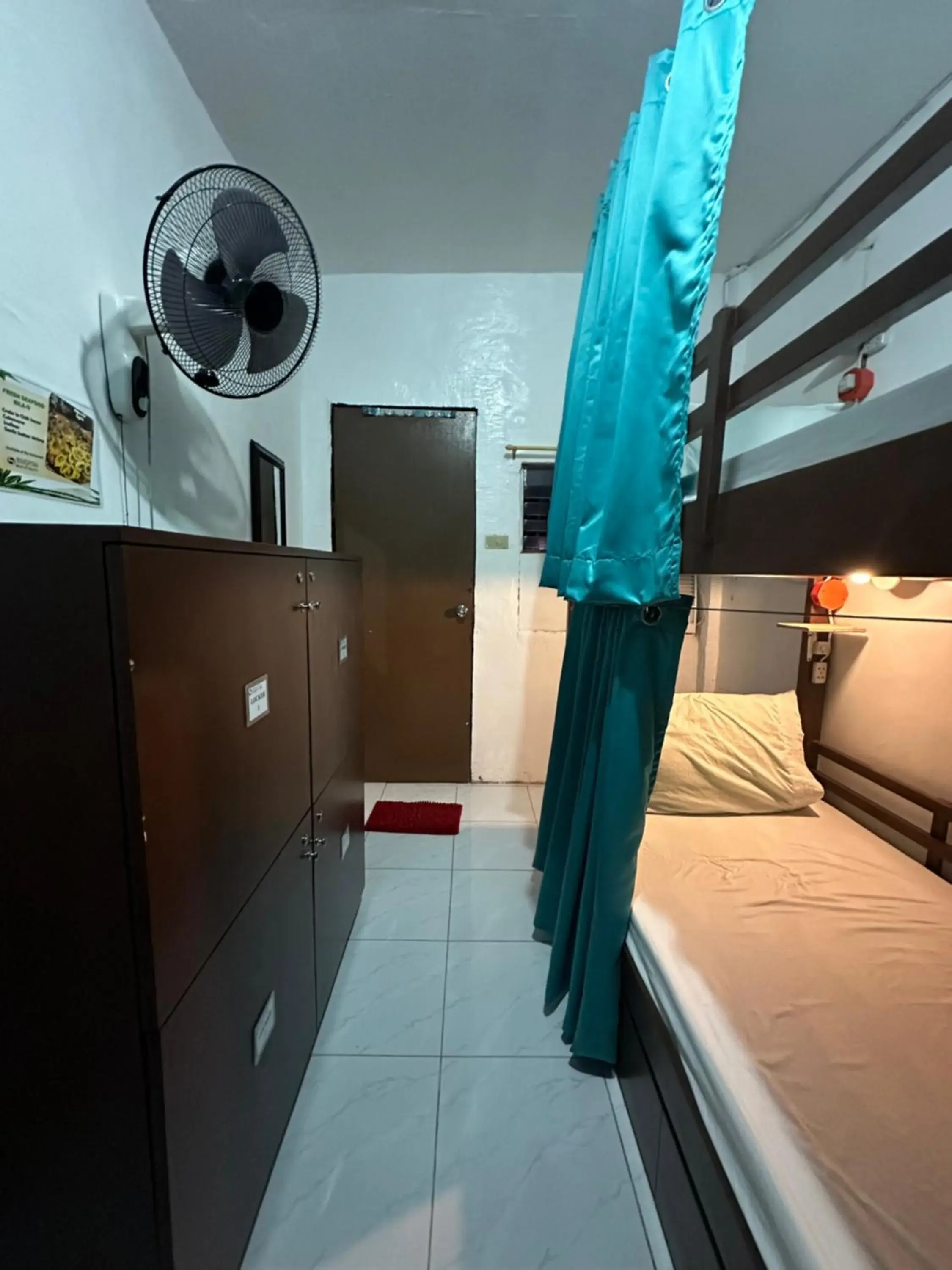 Bed in Malapascua Budget Inn MBI DIVE CENTER Bed in Malapascua Budget Inn MBI DIVE CENTER