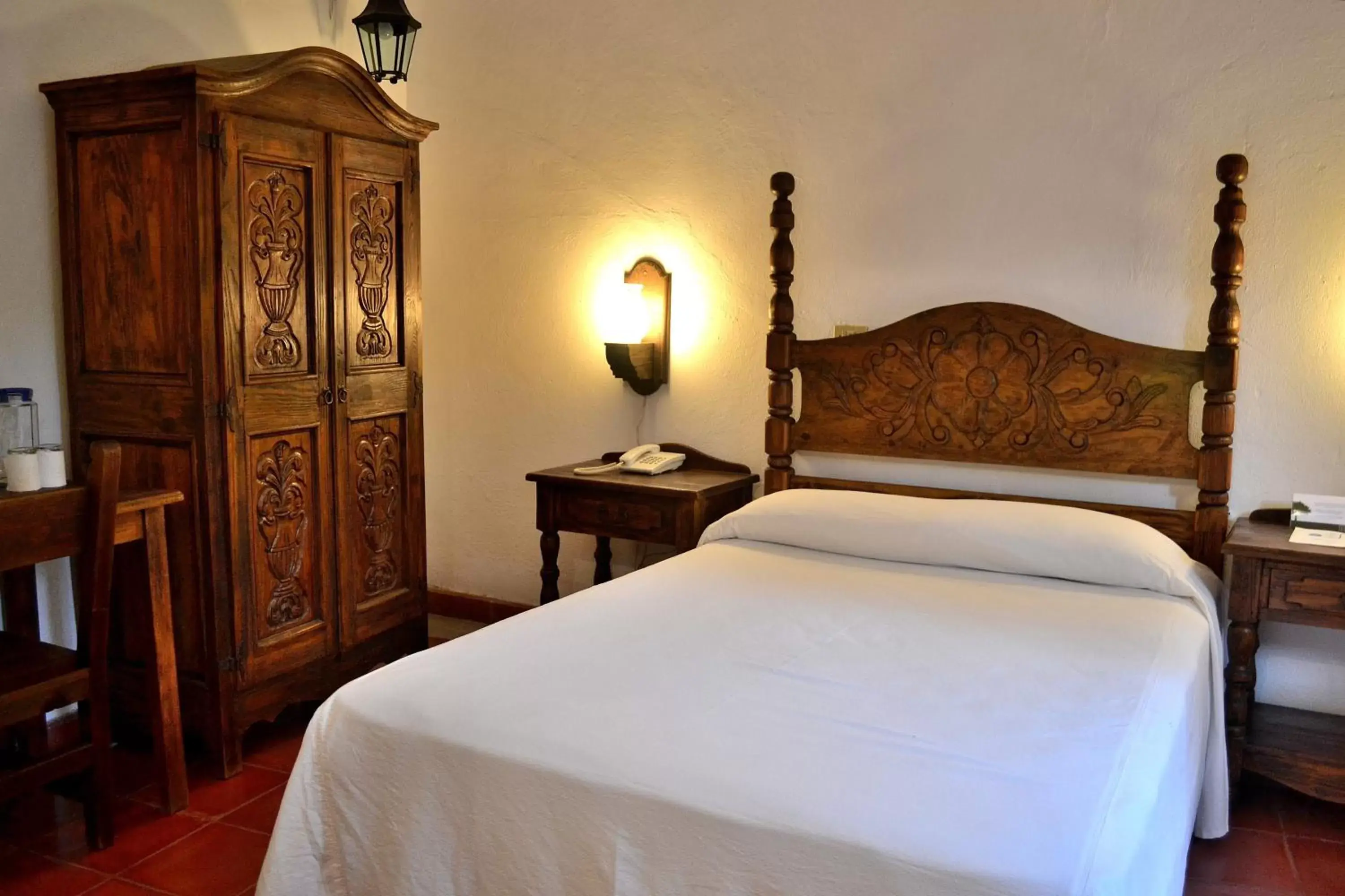 Photo of the whole room, Bed in Posada del Cafeto