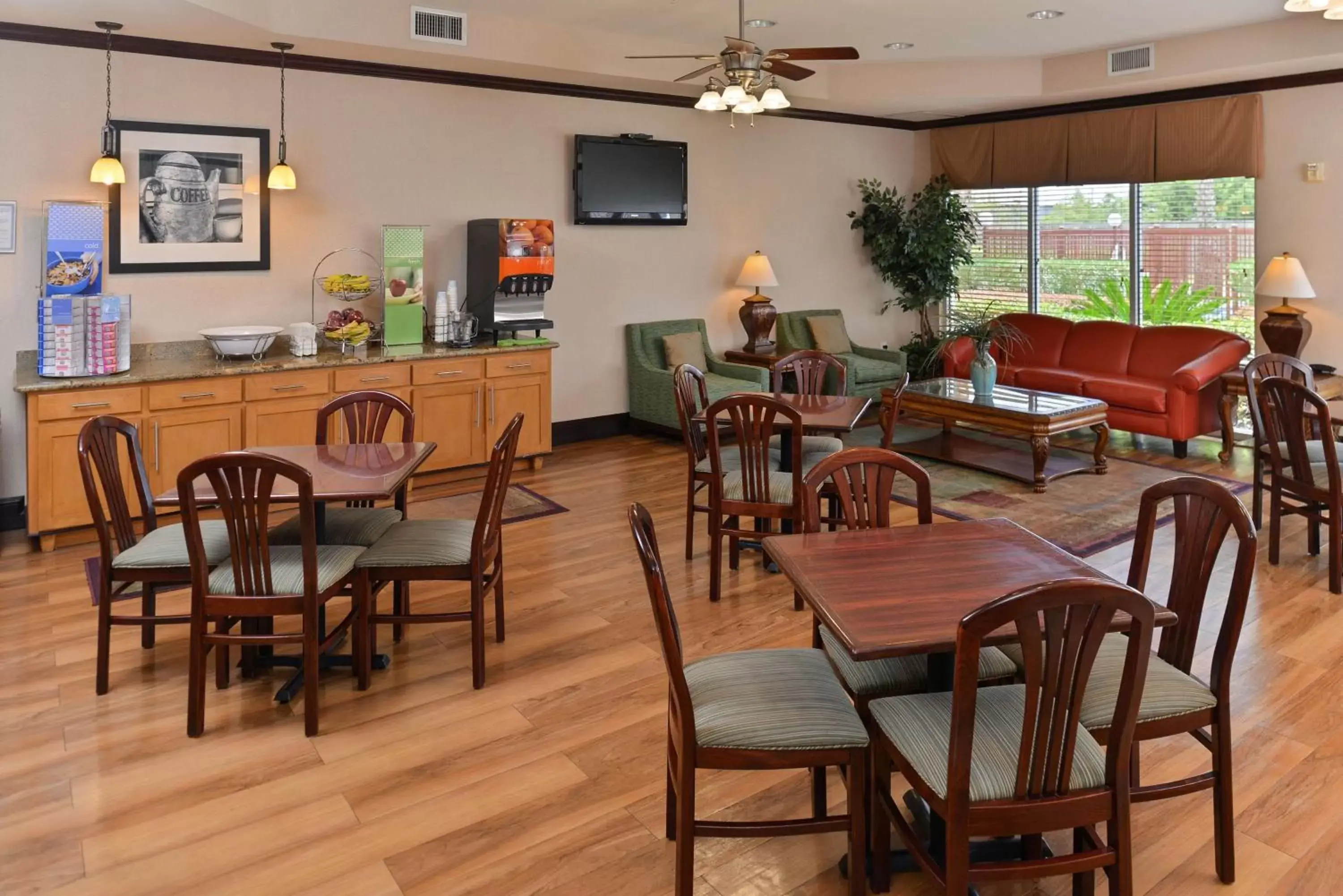 Dining area, Restaurant/Places to Eat in Hampton Inn Houston-Deer Park Ship Area