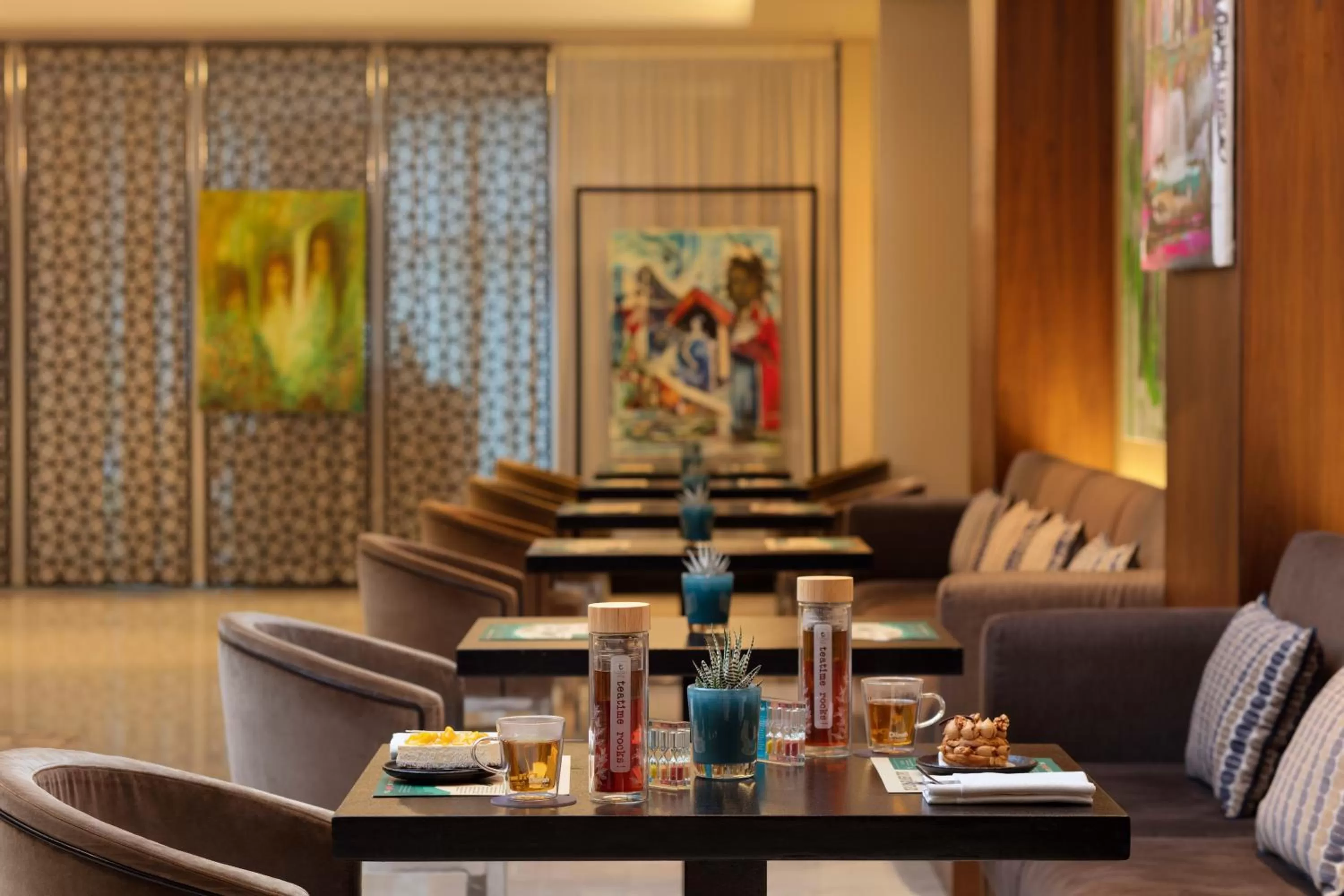 Restaurant/places to eat in Pullman Dubai Creek City Centre