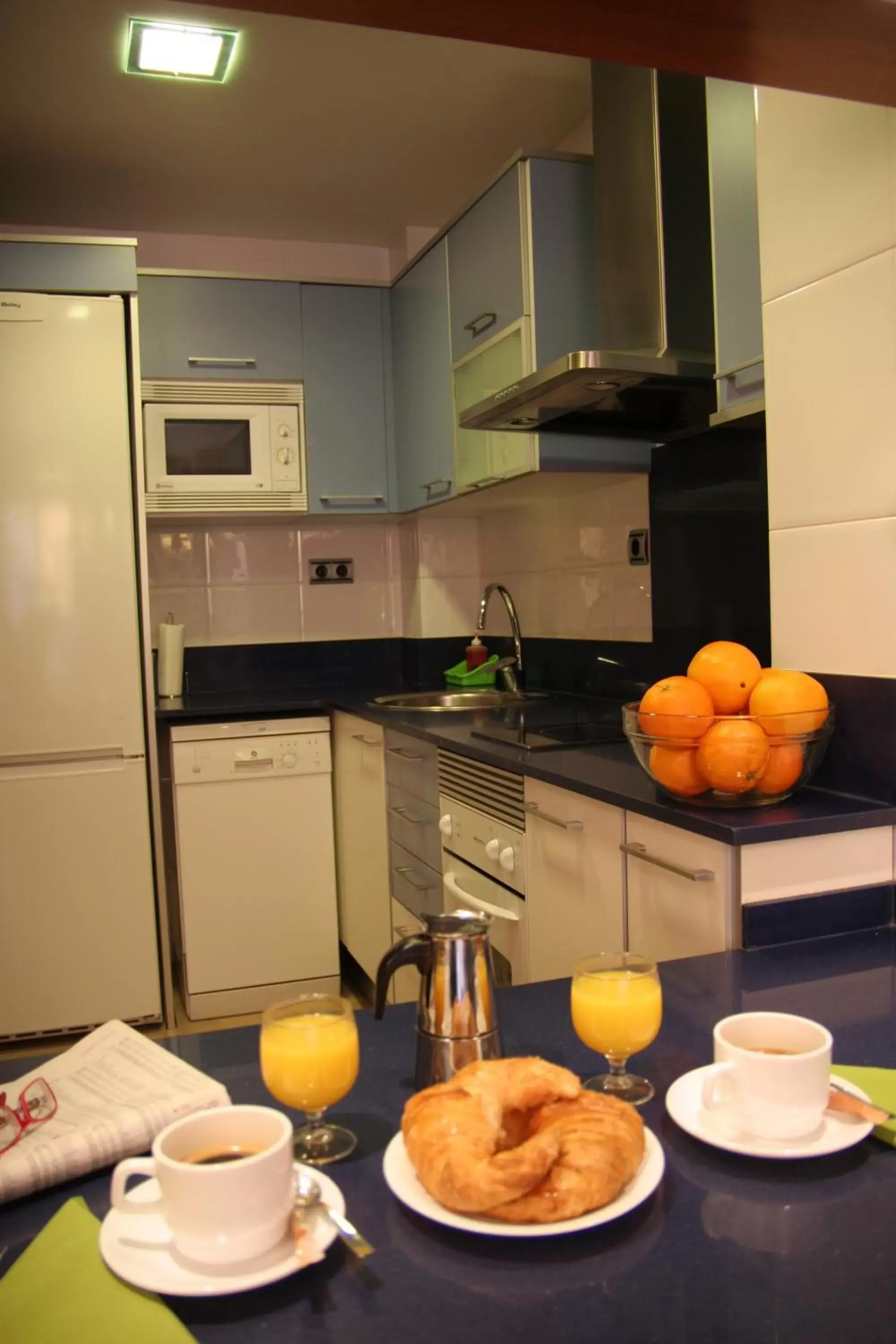 Kitchen or kitchenette, Kitchen/Kitchenette in Apartaments Independencia