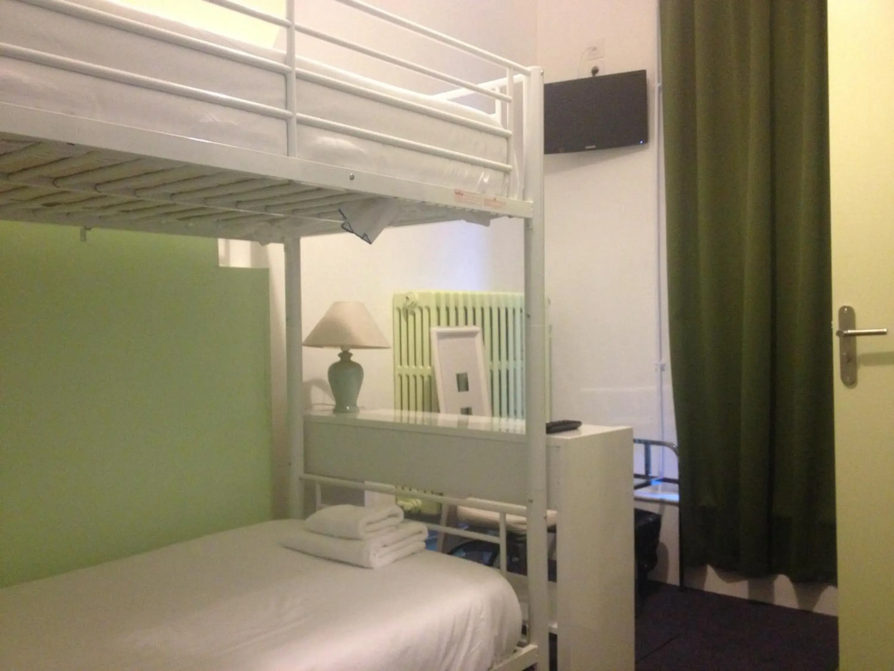 Bed, Bunk Bed in Hotel Couleurs Sud