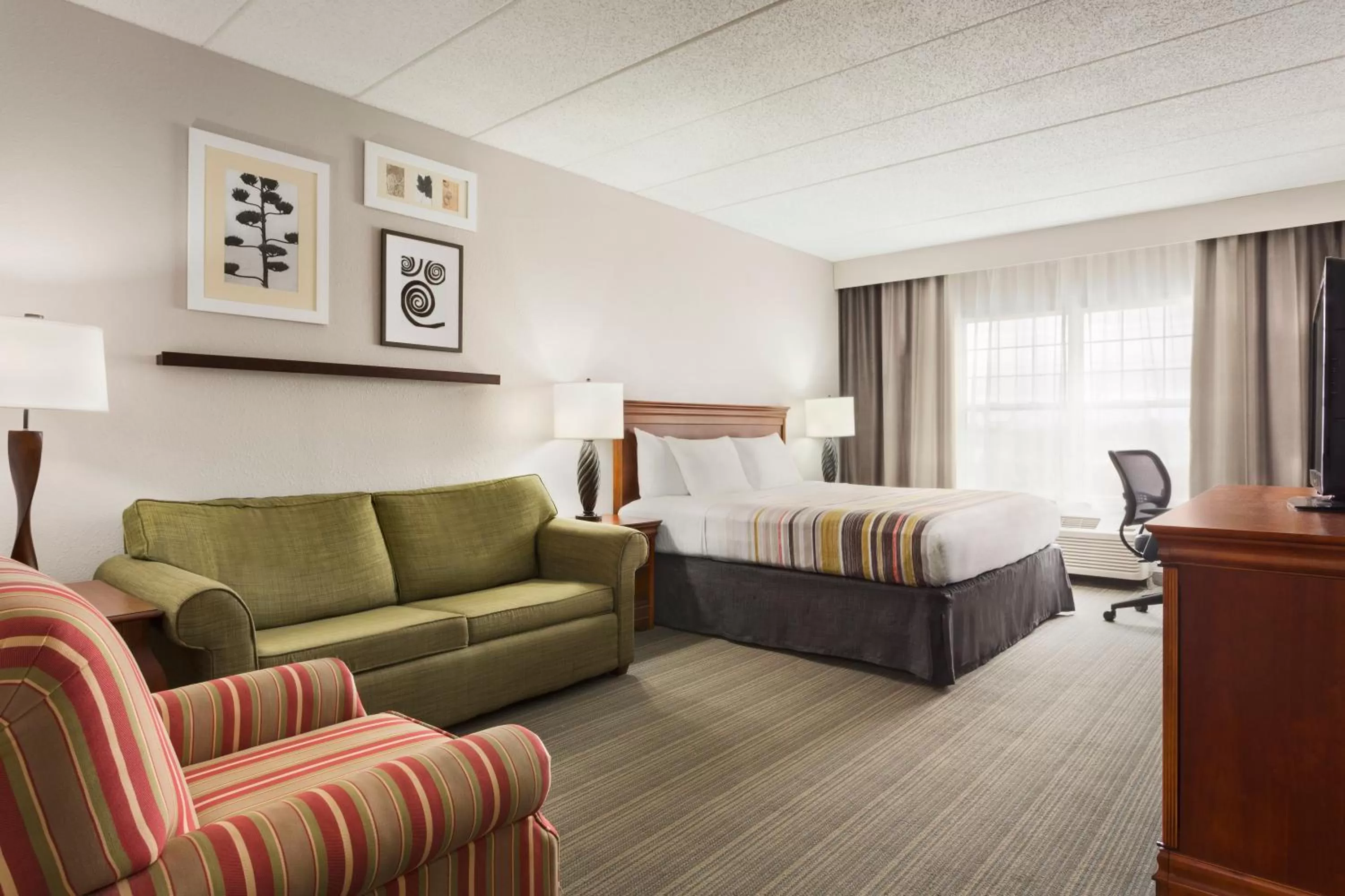 Photo of the whole room, Bed in Country Inn & Suites by Radisson, Lexington, KY