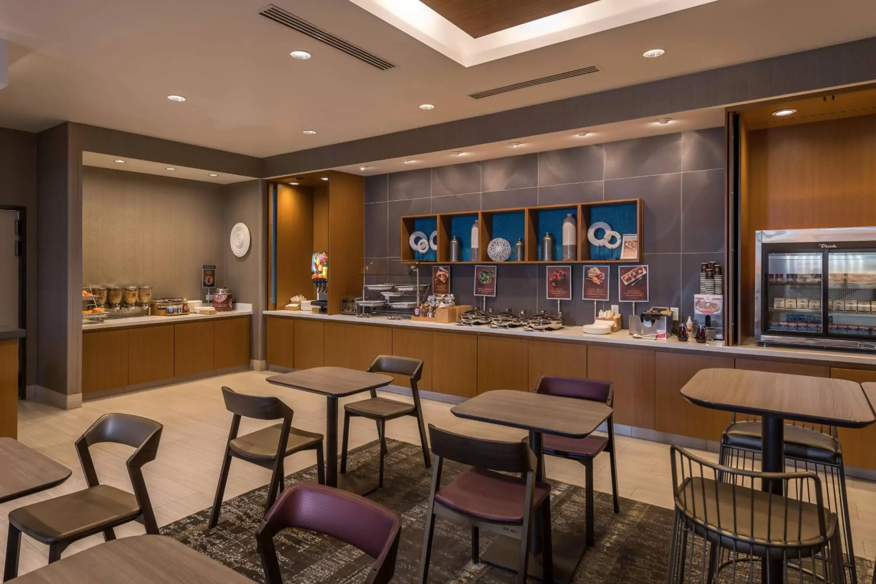 Breakfast, Restaurant/Places to Eat in SpringHill Suites by Marriott Reno