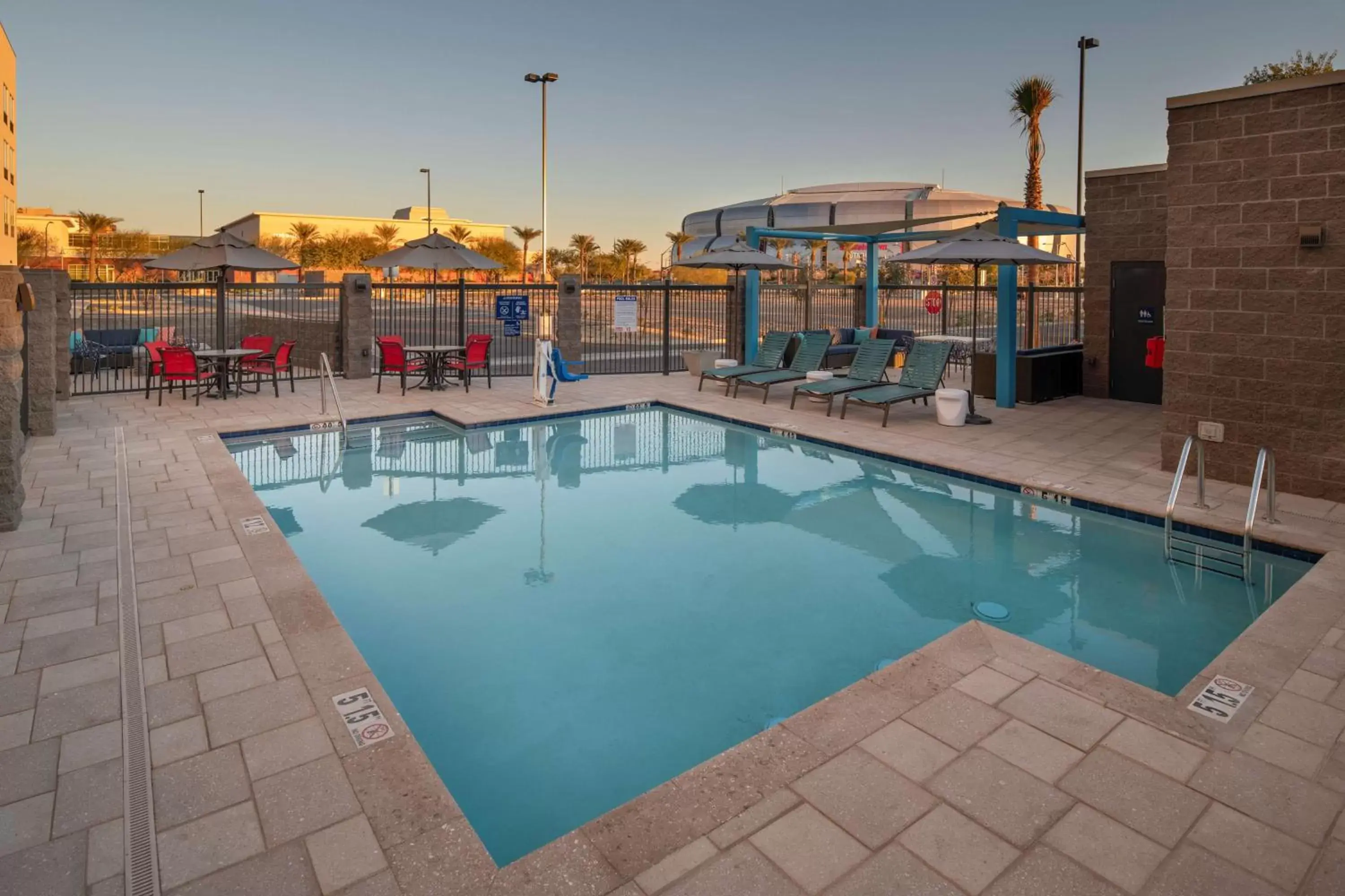 Pool view, Swimming Pool in Tru By Hilton Phoenix Glendale Westgate