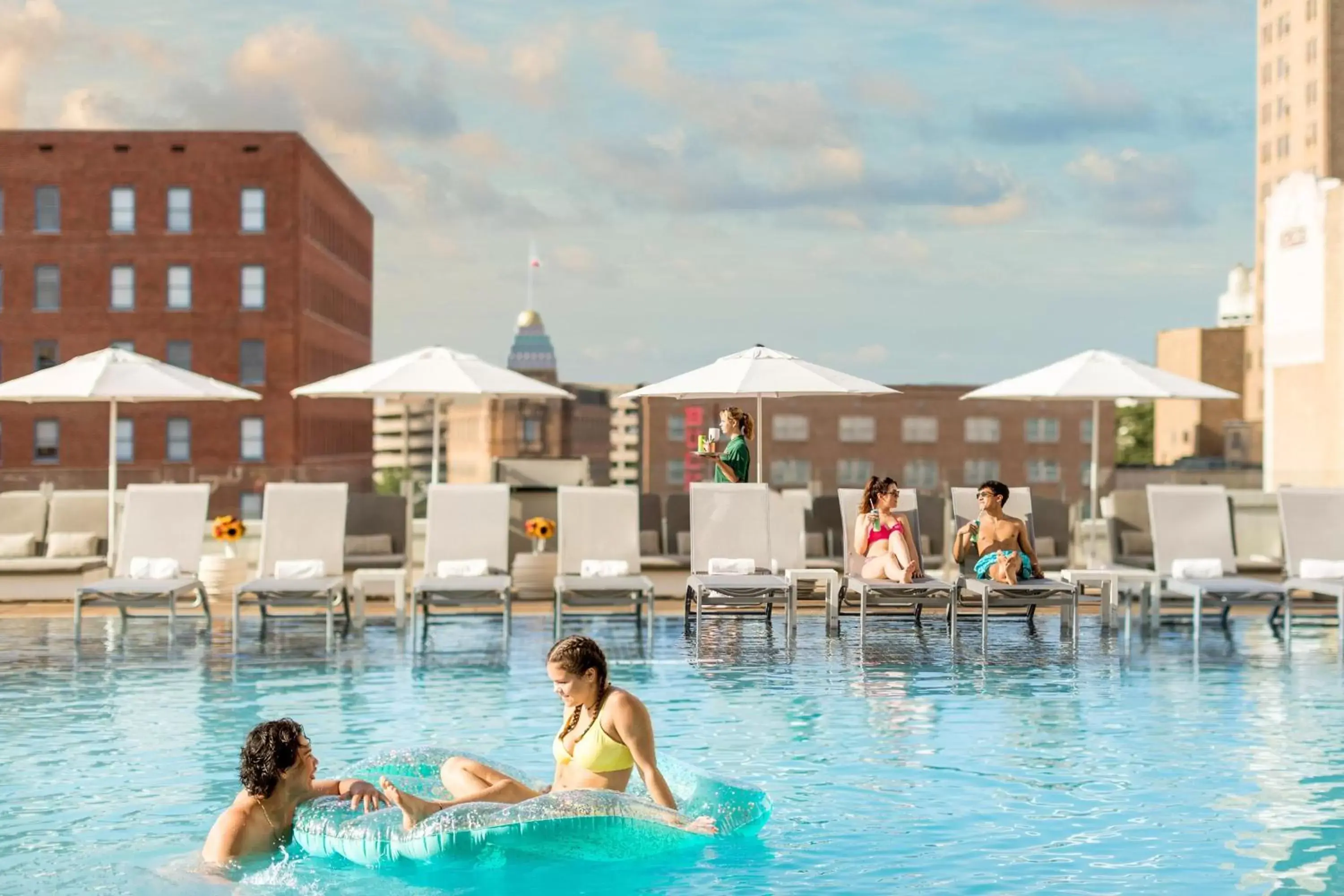 Swimming Pool in The St. Anthony, a Luxury Collection Hotel, San Antonio