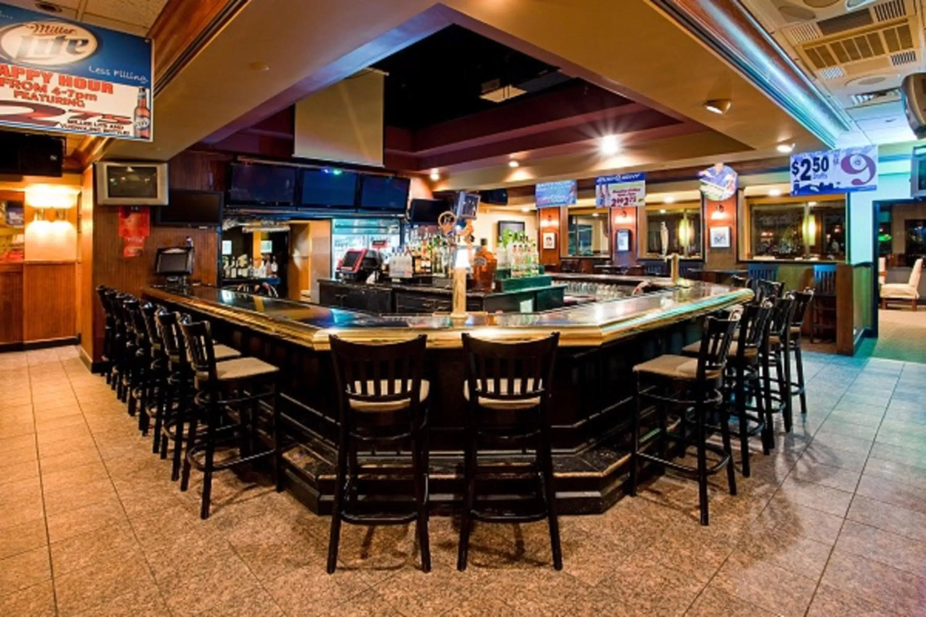 Lounge or bar, Lounge/Bar in Holiday Inn Washington D.C. - Greenbelt Maryland, an IHG Hotel