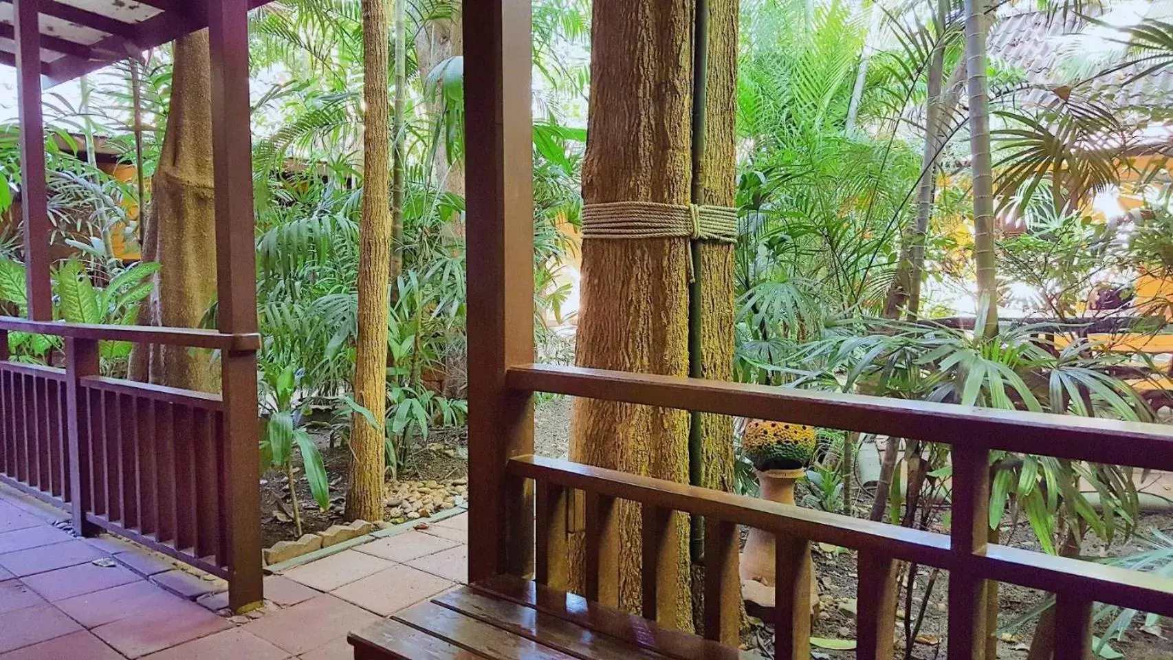 Balcony/Terrace in Birds and Bees Resort