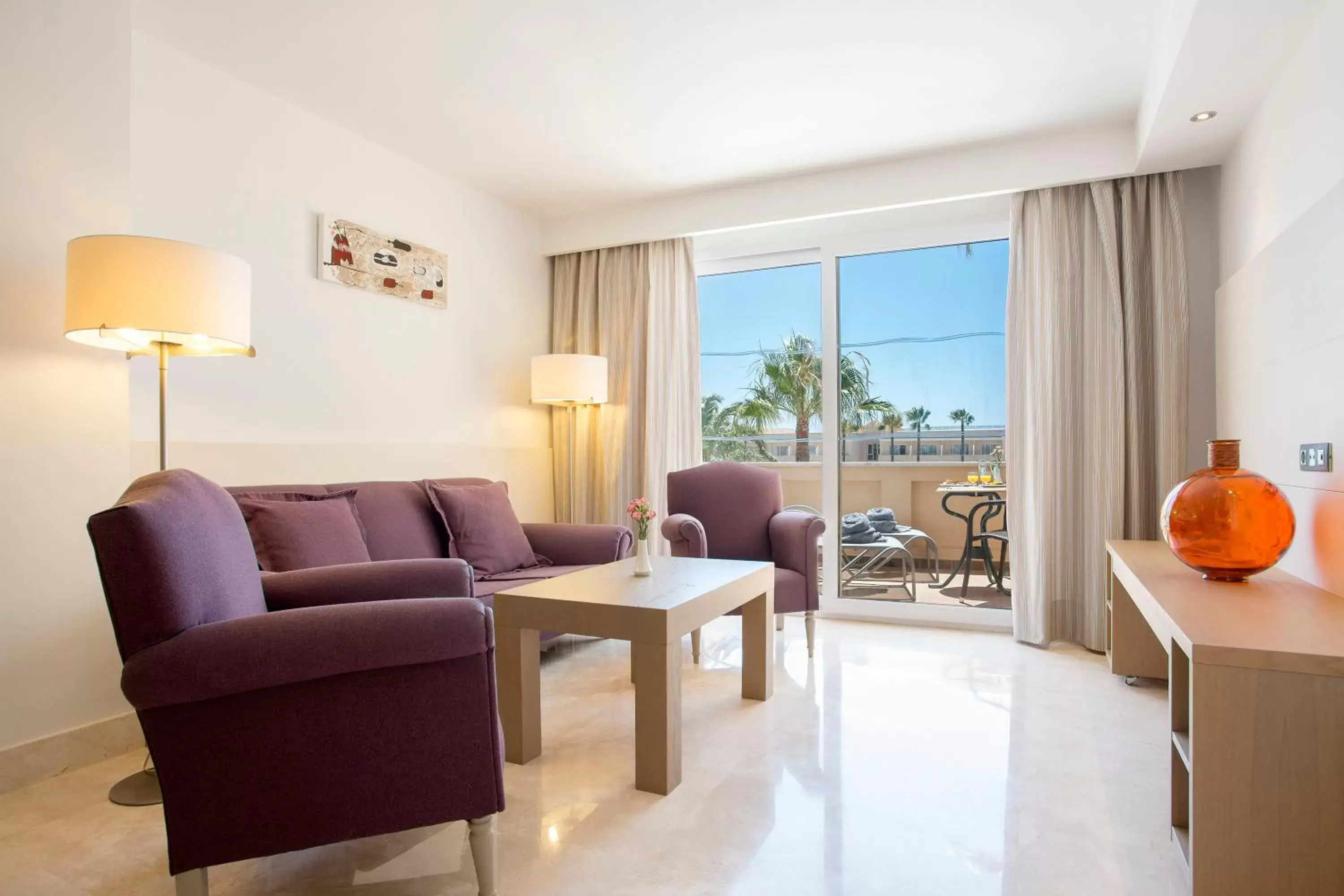 Living room, Seating Area in Hipotels Playa La Barrosa - Adults Only