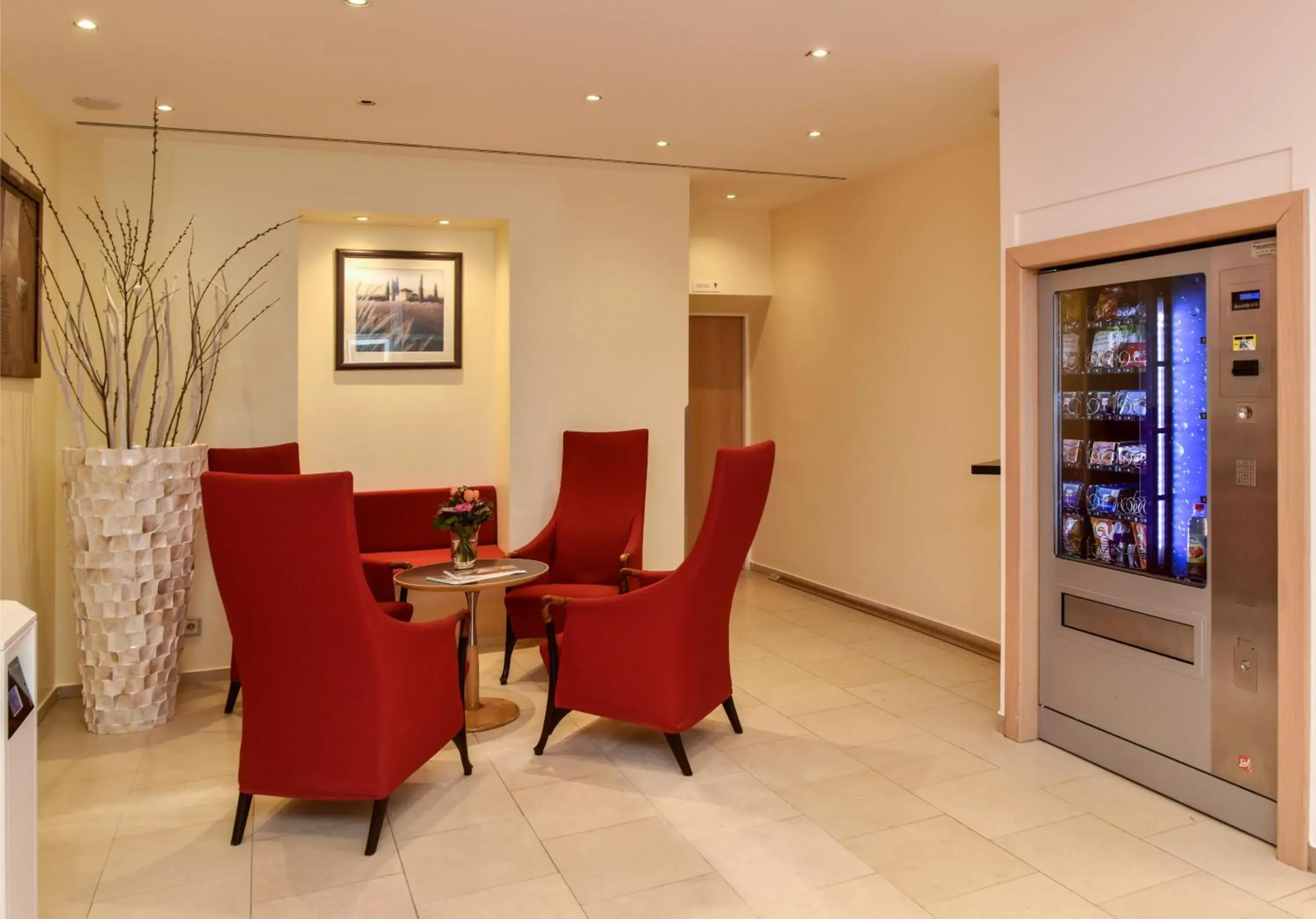 Lobby or reception in Hotel ADRIA München Lobby or reception in Hotel ADRIA München