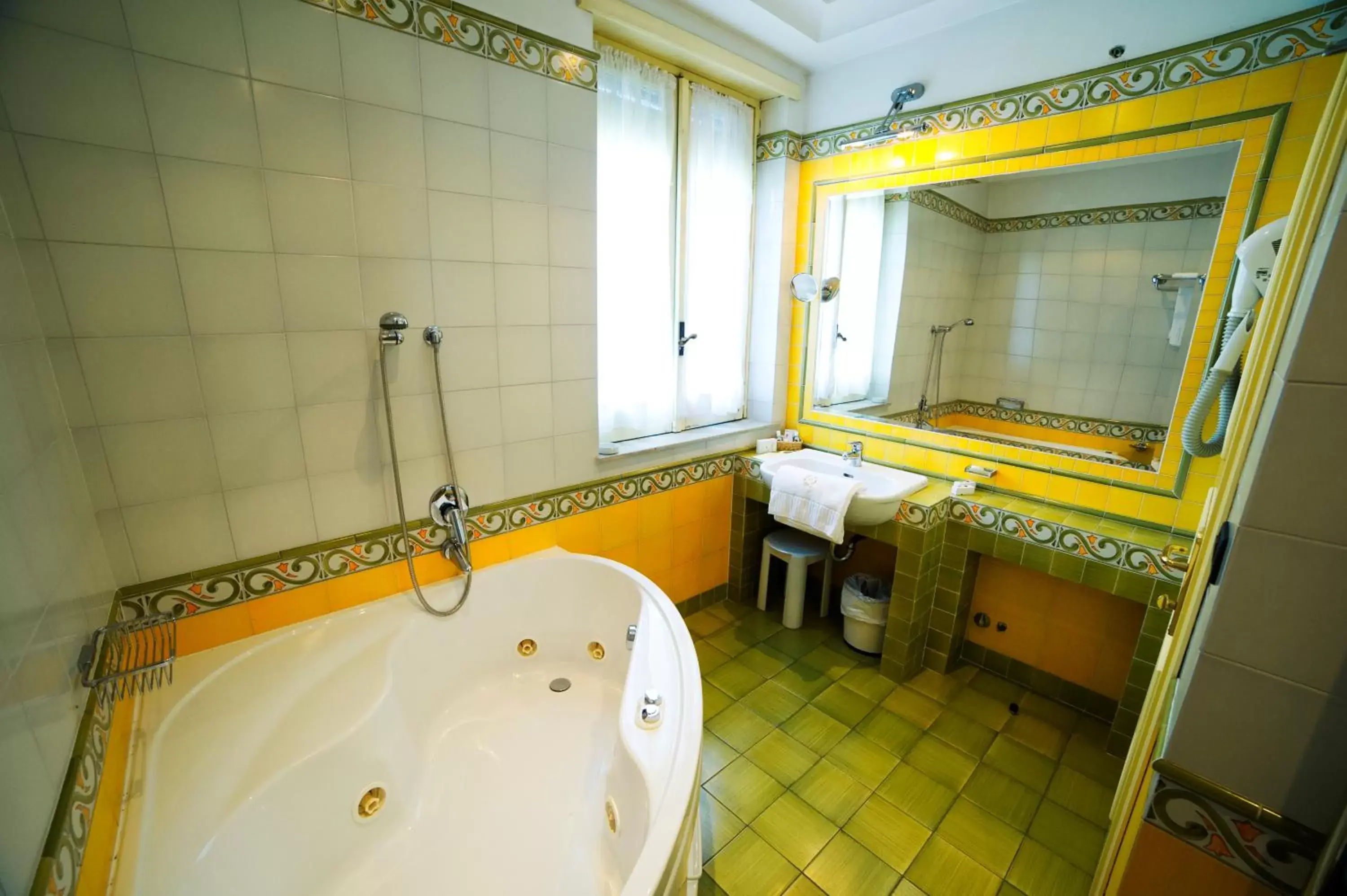 Bathroom in Grande Albergo Miramare