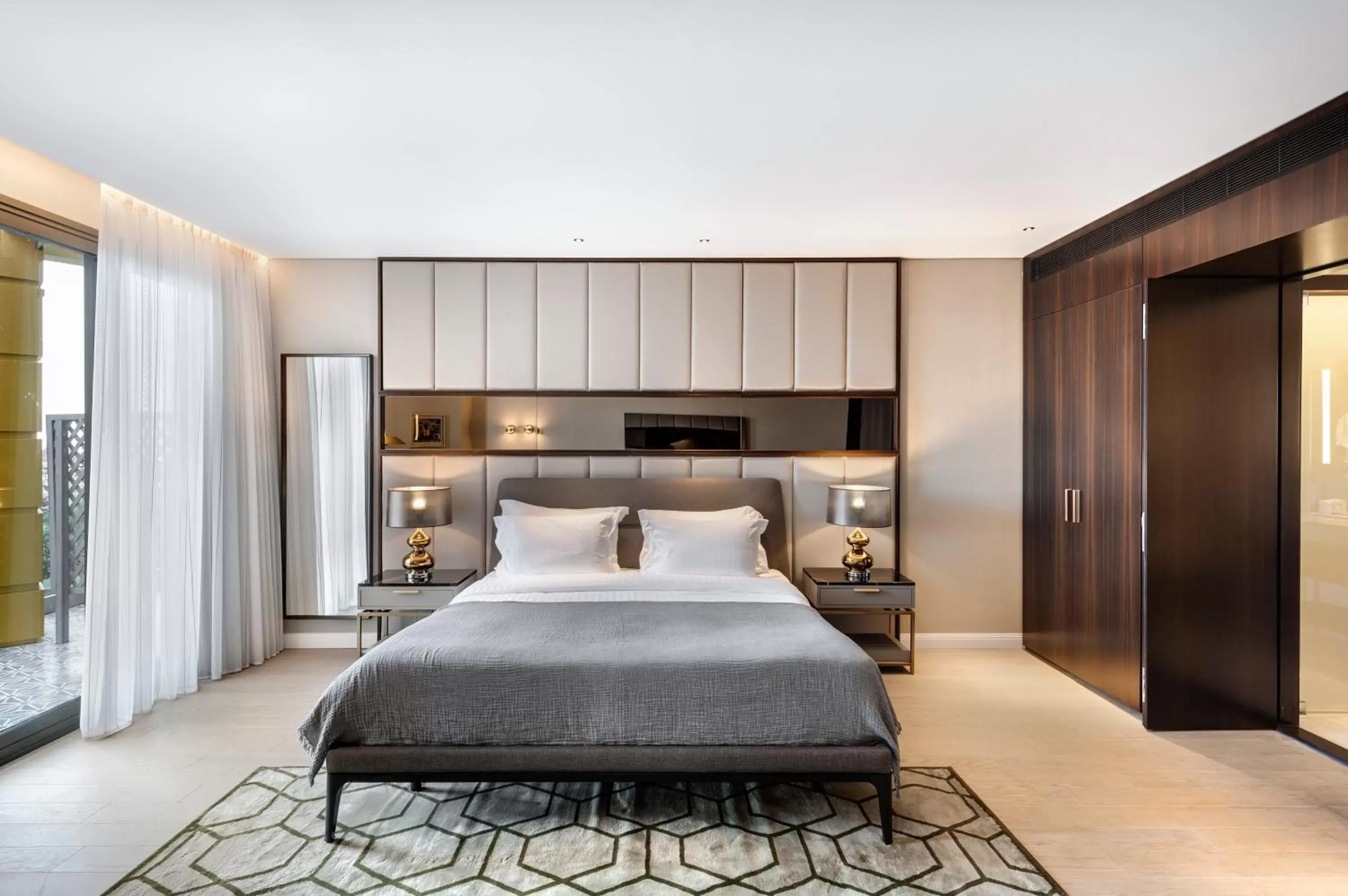 Bedroom, Bed in The Inbal Jerusalem