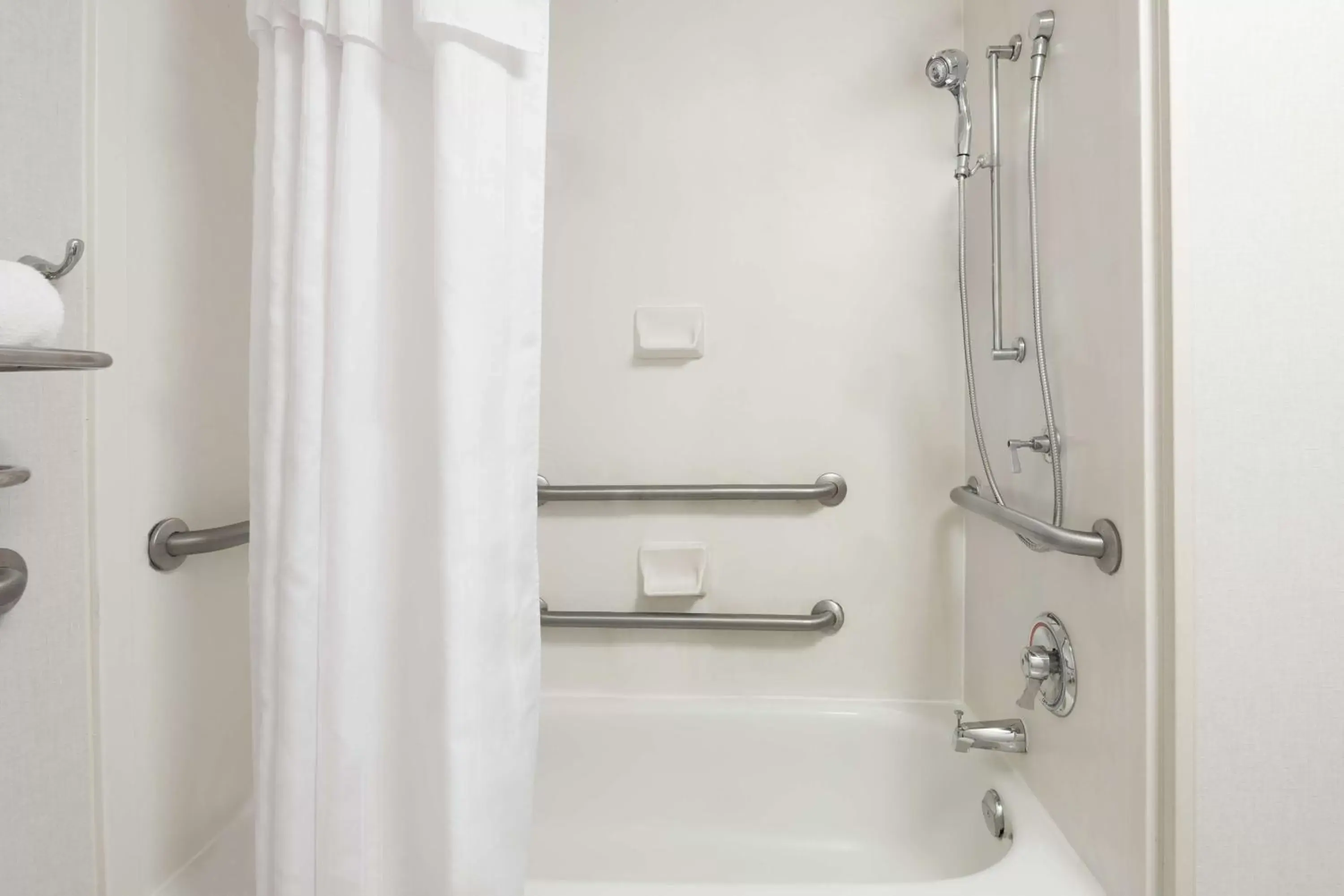 Bathroom in Homewood Suites by Hilton Raleigh/Crabtree Valley