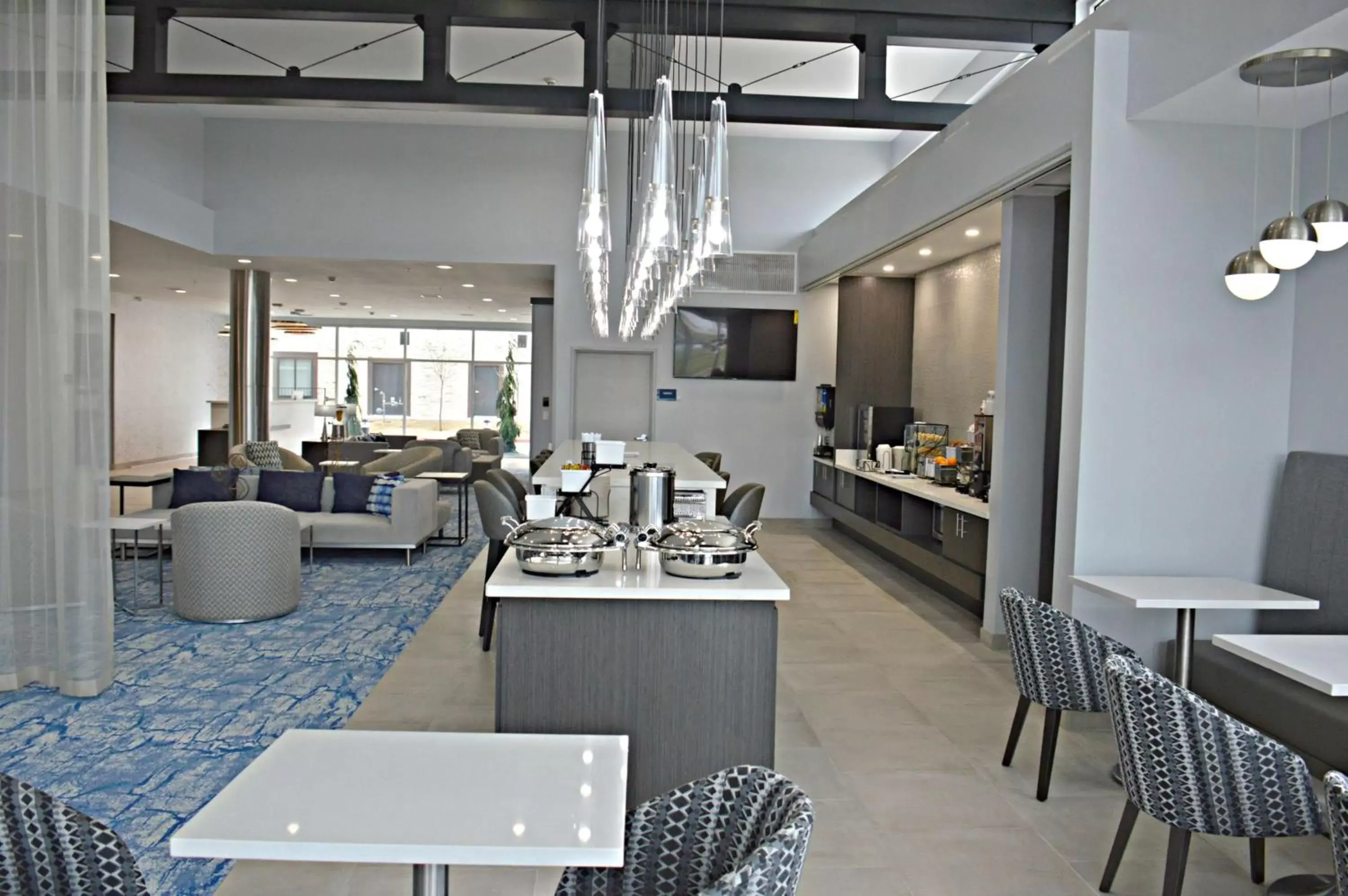 Restaurant/places to eat in Best Western Plus Executive Residency Oklahoma City I-35 Restaurant/places to eat in Best Western Plus Executive Residency Oklahoma City I-35