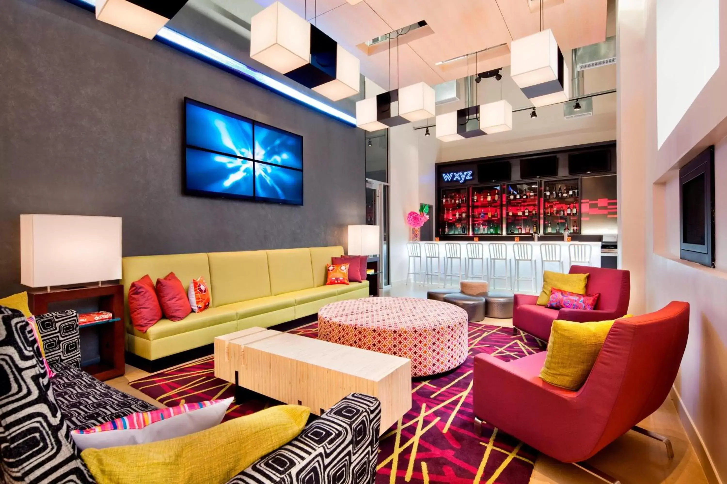 Restaurant/places to eat, Lounge/Bar in Aloft Manhattan Downtown - Financial District