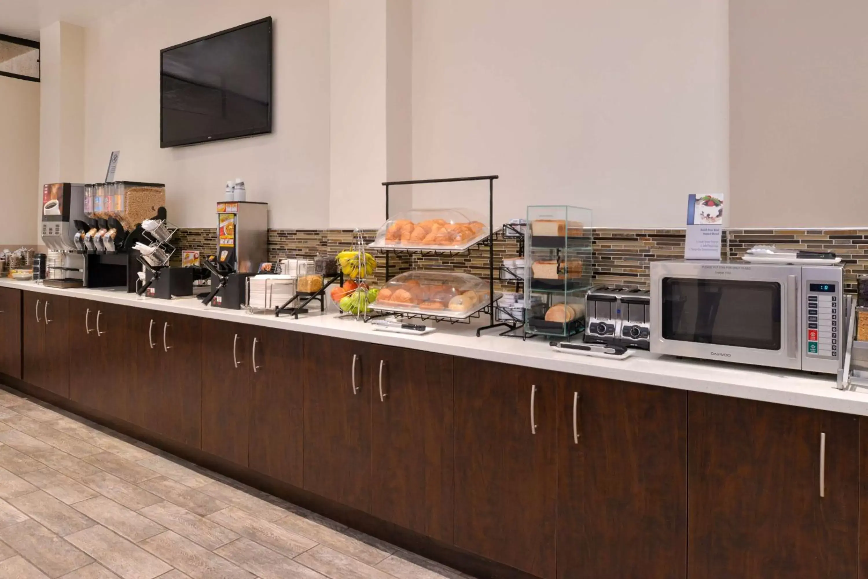 Restaurant/places to eat in Best Western Airpark Hotel - Los Angeles LAX Airport Restaurant/places to eat in Best Western Airpark Hotel - Los Angeles LAX Airport