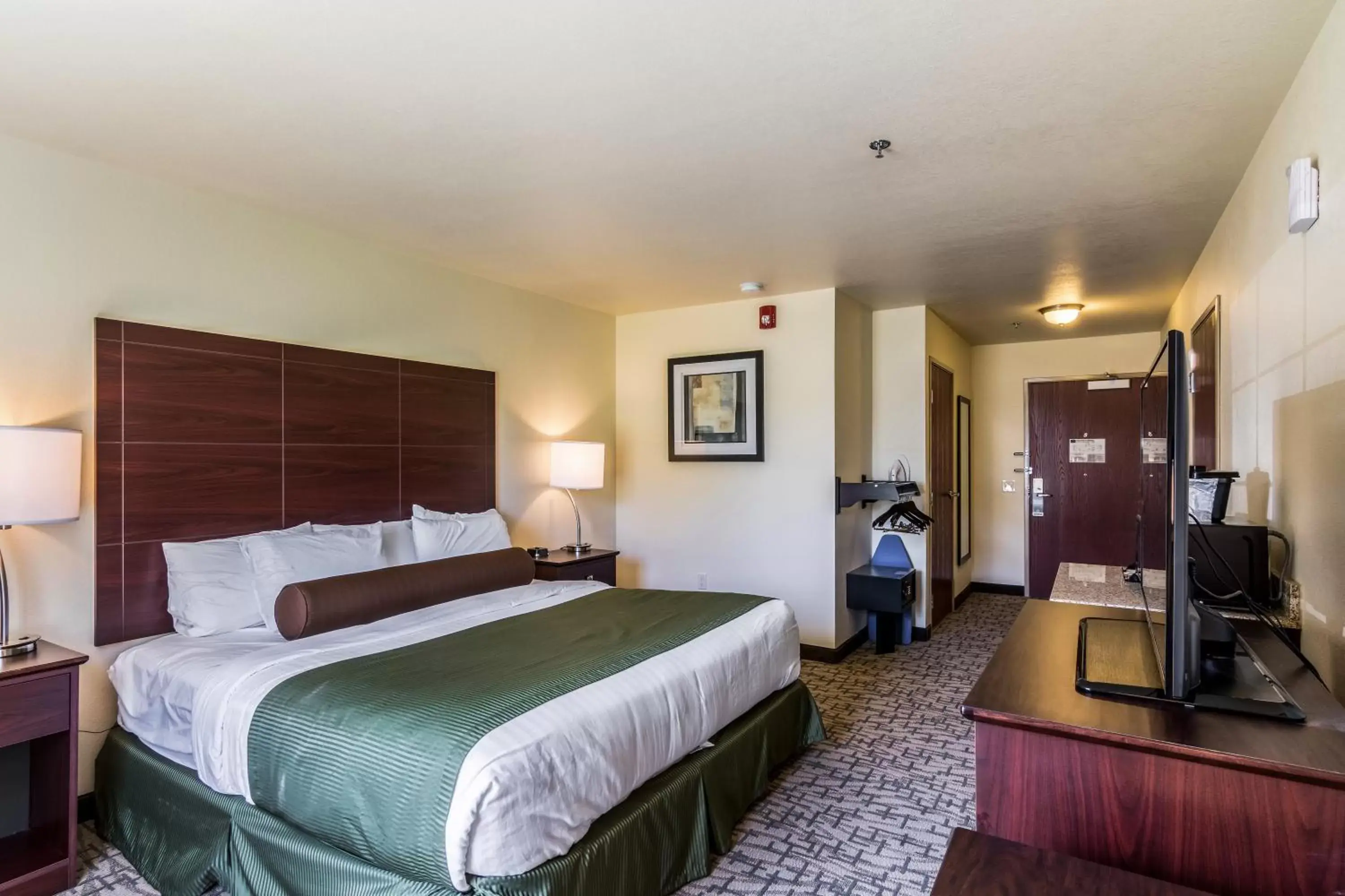 Photo of the whole room, Bed in Cobblestone Inn & Suites - Barron Photo of the whole room, Bed in Cobblestone Inn & Suites - Barron