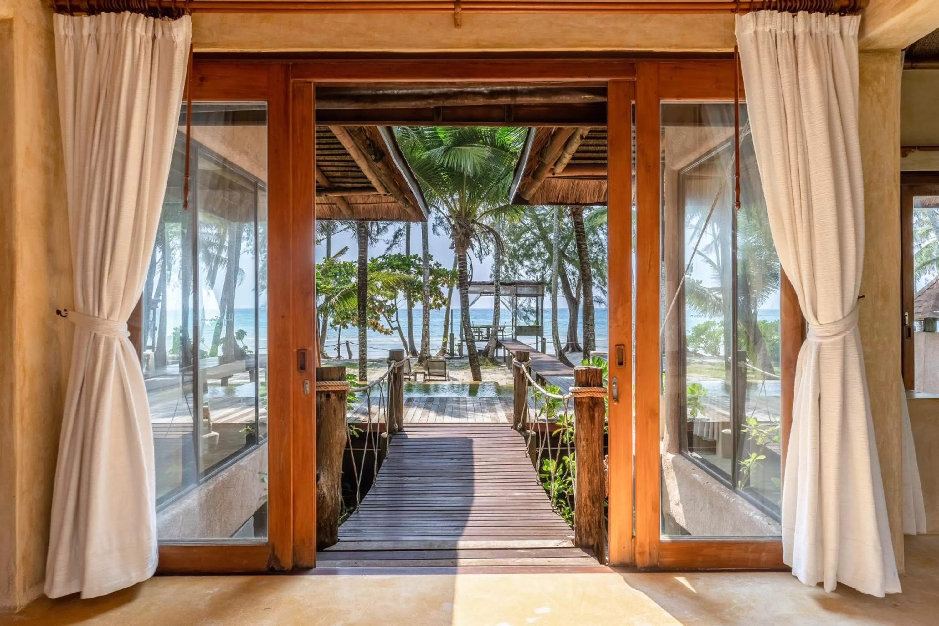 Sea view in High Season Pool Villa & Spa