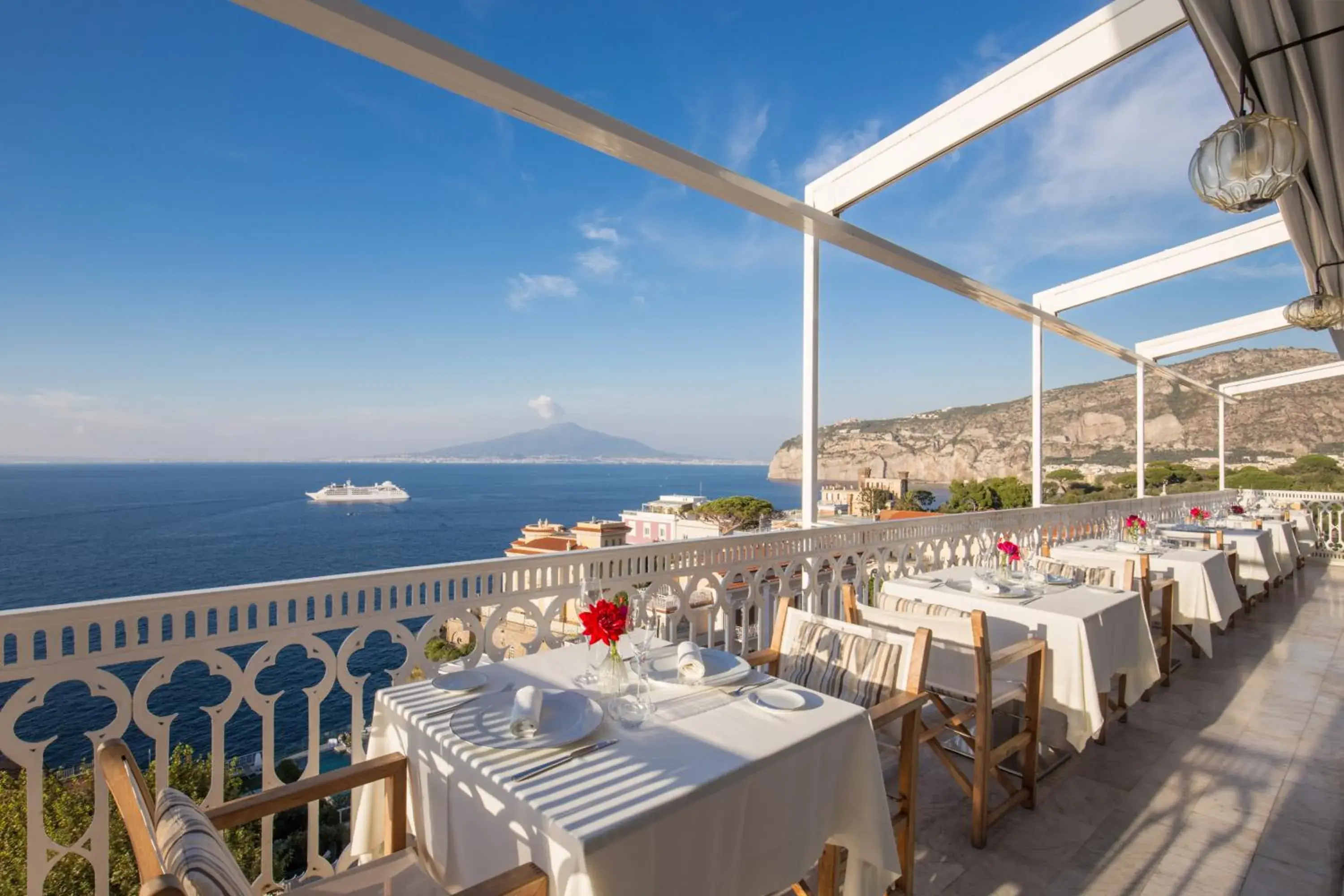 Breakfast, Restaurant/Places to Eat in Hotel Mediterraneo