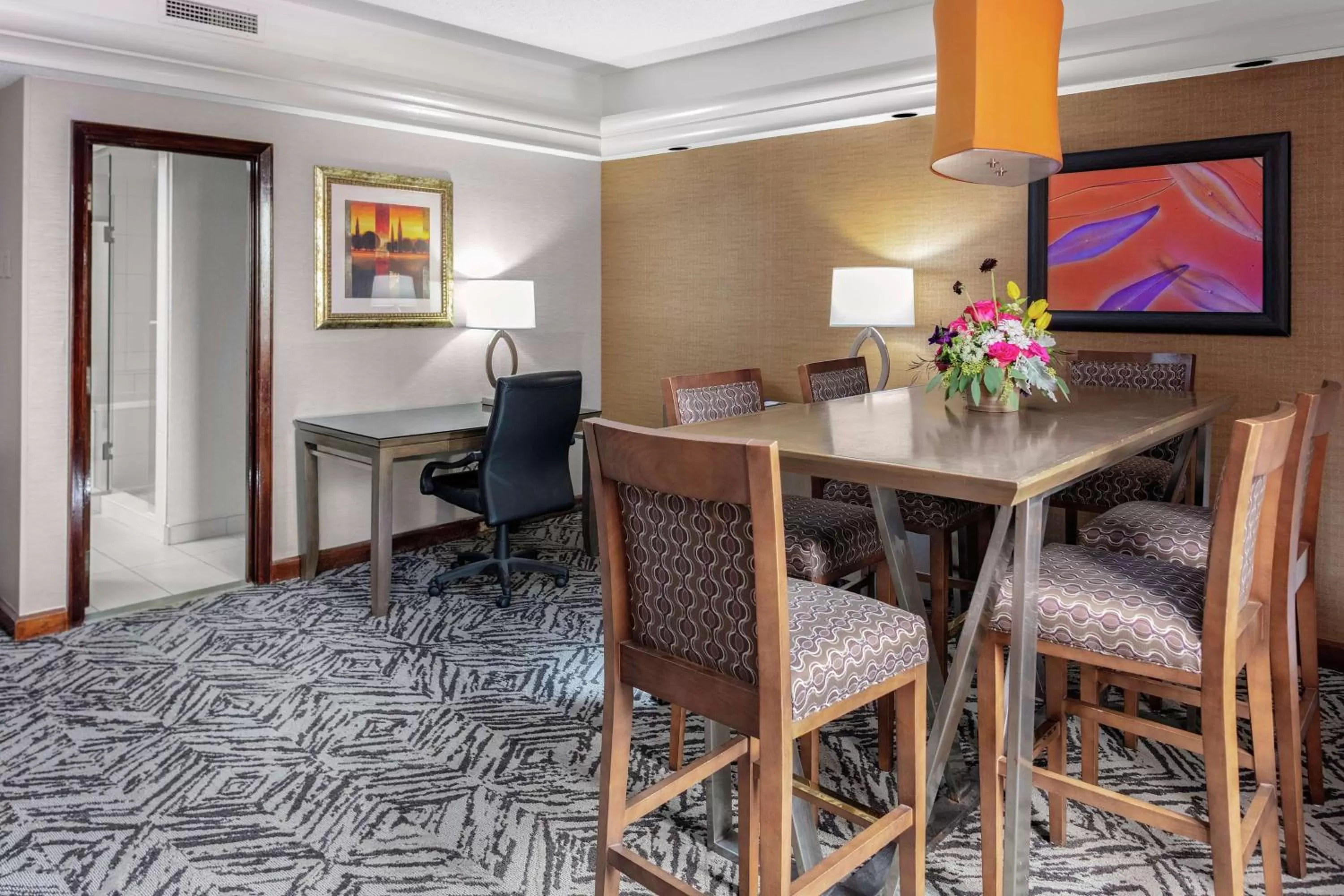 Bed in DoubleTree by Hilton Hotel & Executive Meeting Center Omaha-Downtown