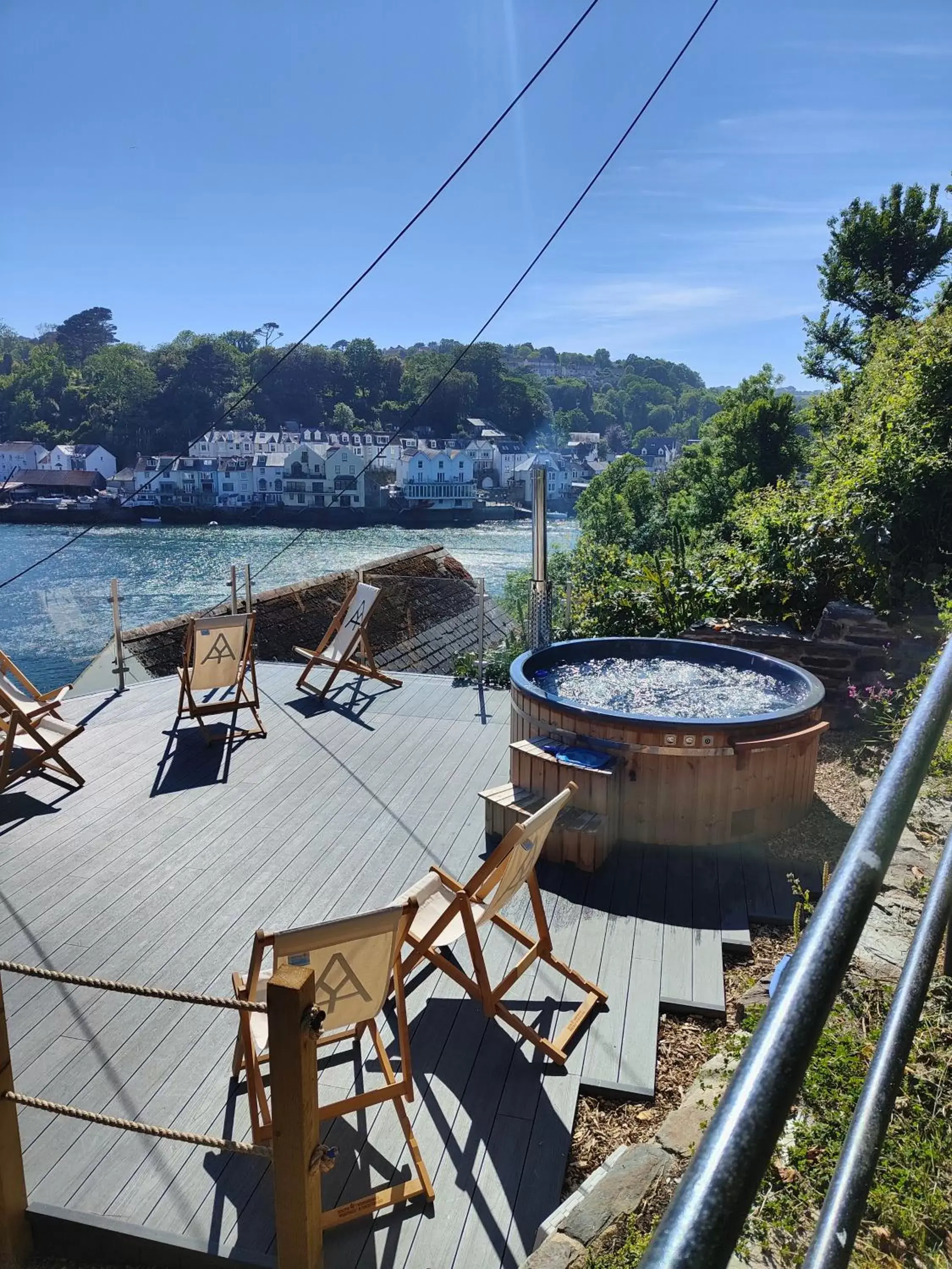 Hot Spring Bath in The Old Ferry Inn