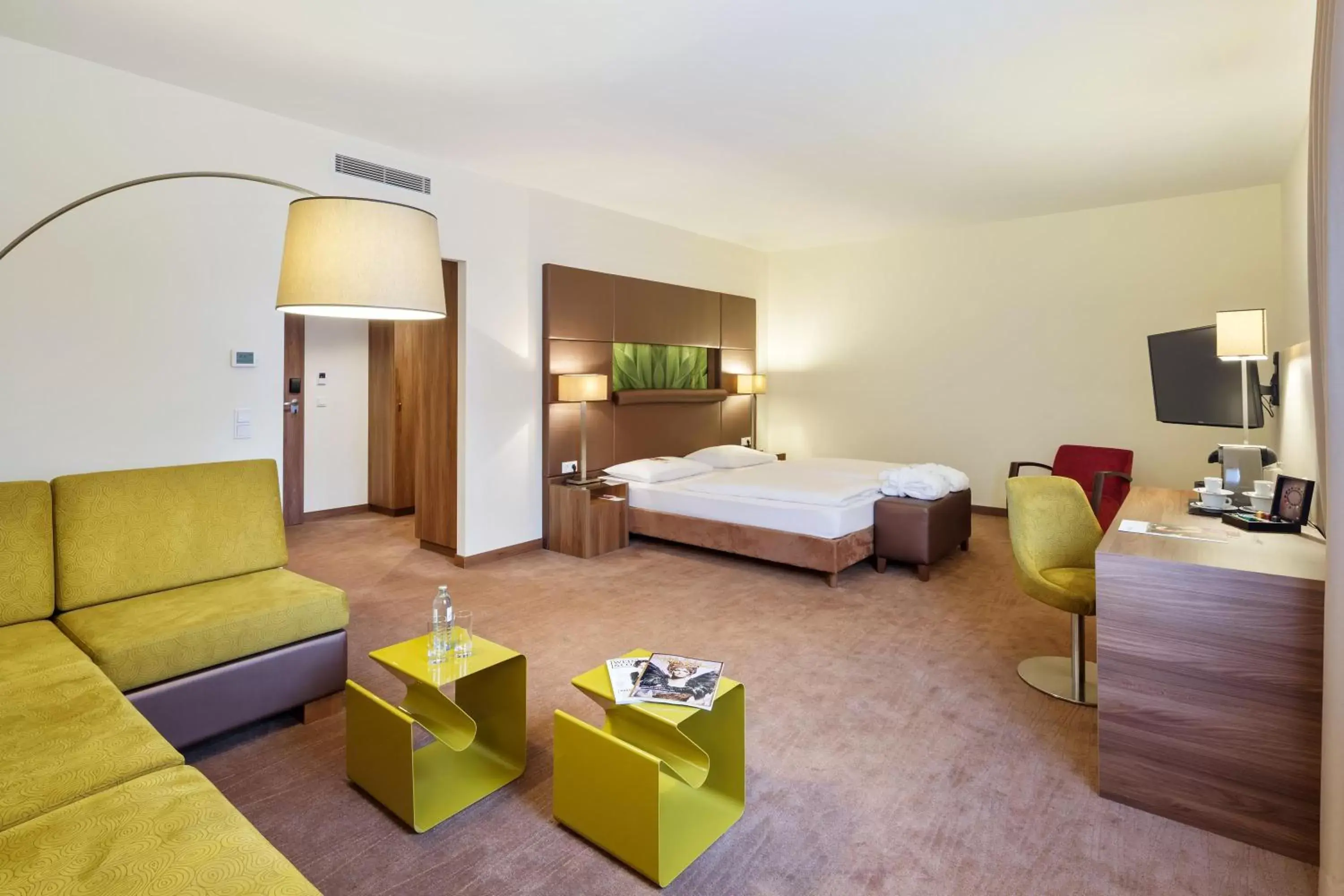 Bed in Austria Trend Hotel Doppio Wien