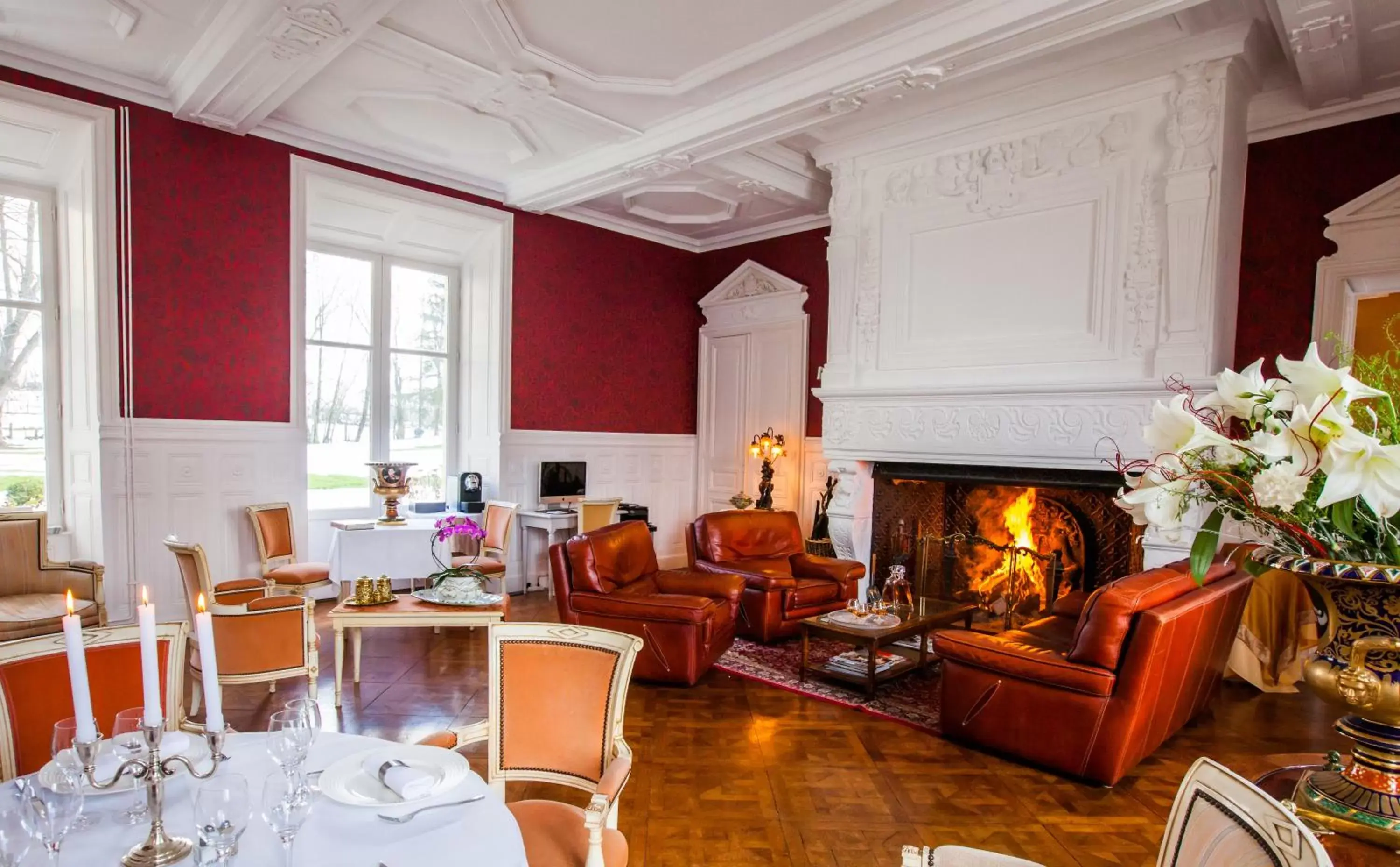 Lounge or bar in Château de Bellefontaine